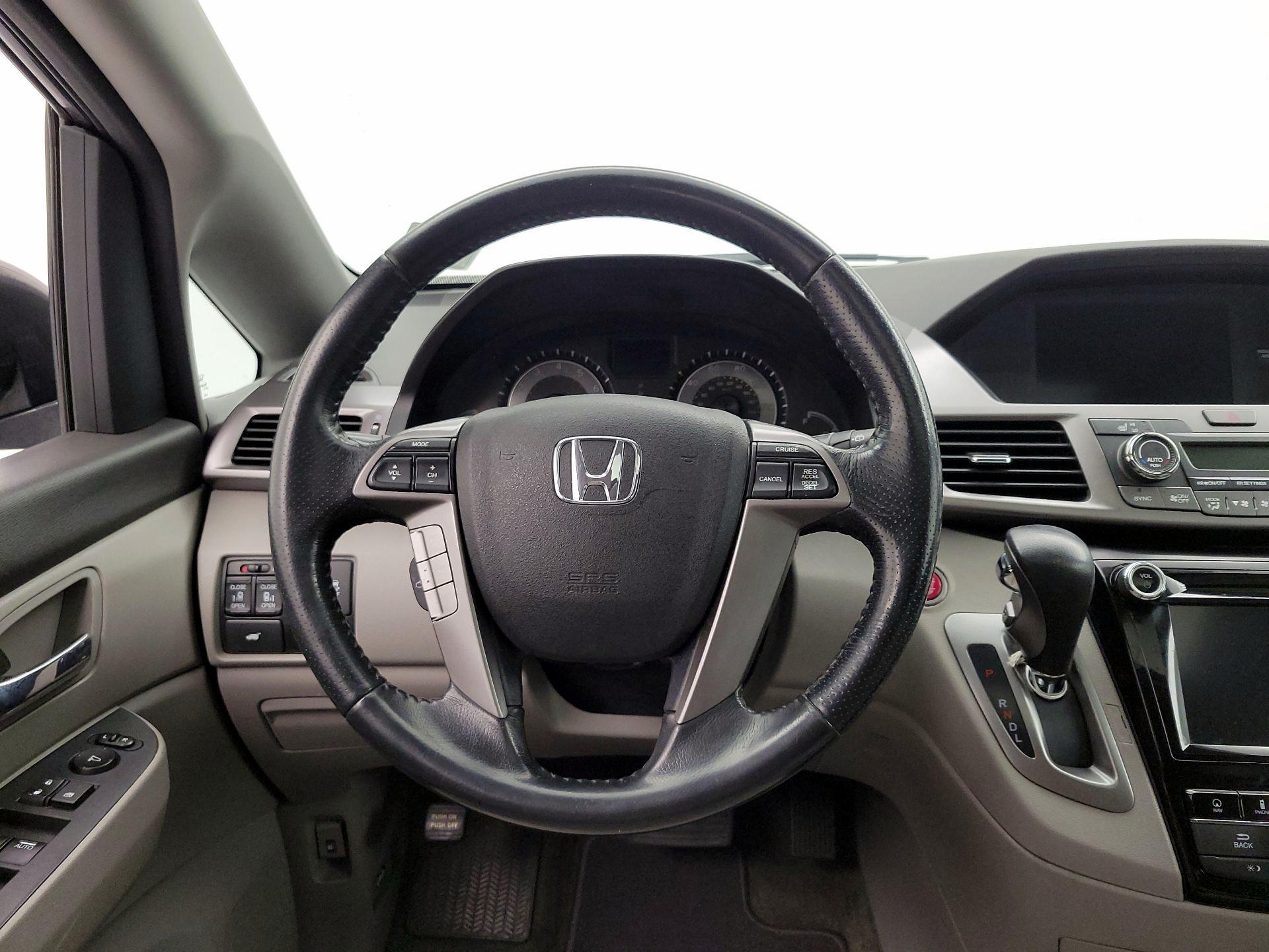 Thumbnail: 2017 Honda Odyssey - 10