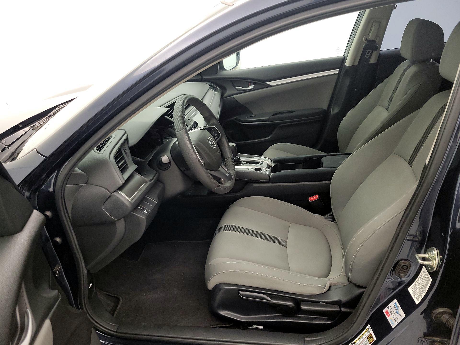 Thumbnail: 2016 Honda Civic - 11