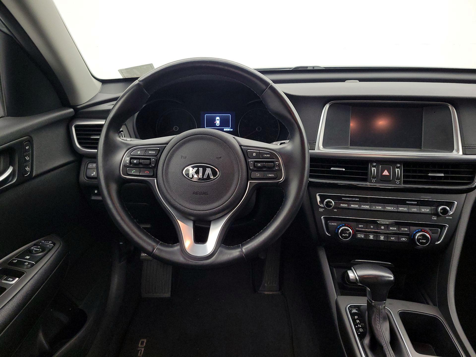 Thumbnail: 2018 Kia Optima - 10