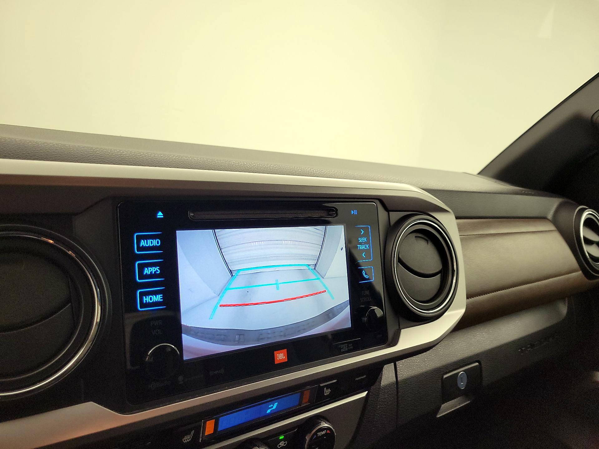 Thumbnail: 2017 Toyota Tacoma - 14