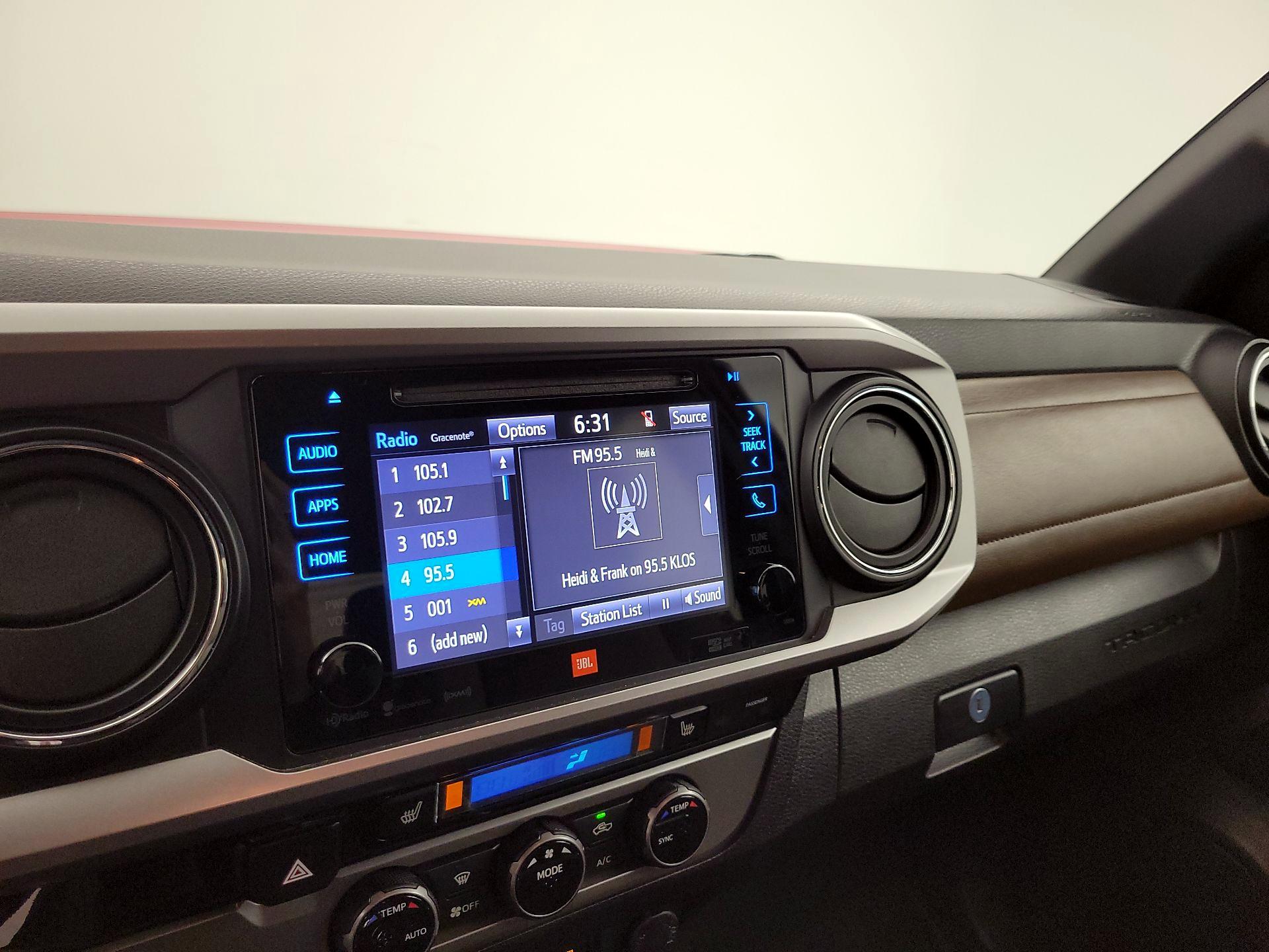 Thumbnail: 2017 Toyota Tacoma - 15