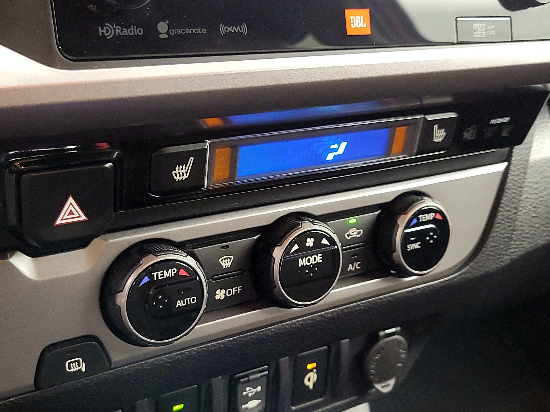 Thumbnail: 2017 Toyota Tacoma - 16