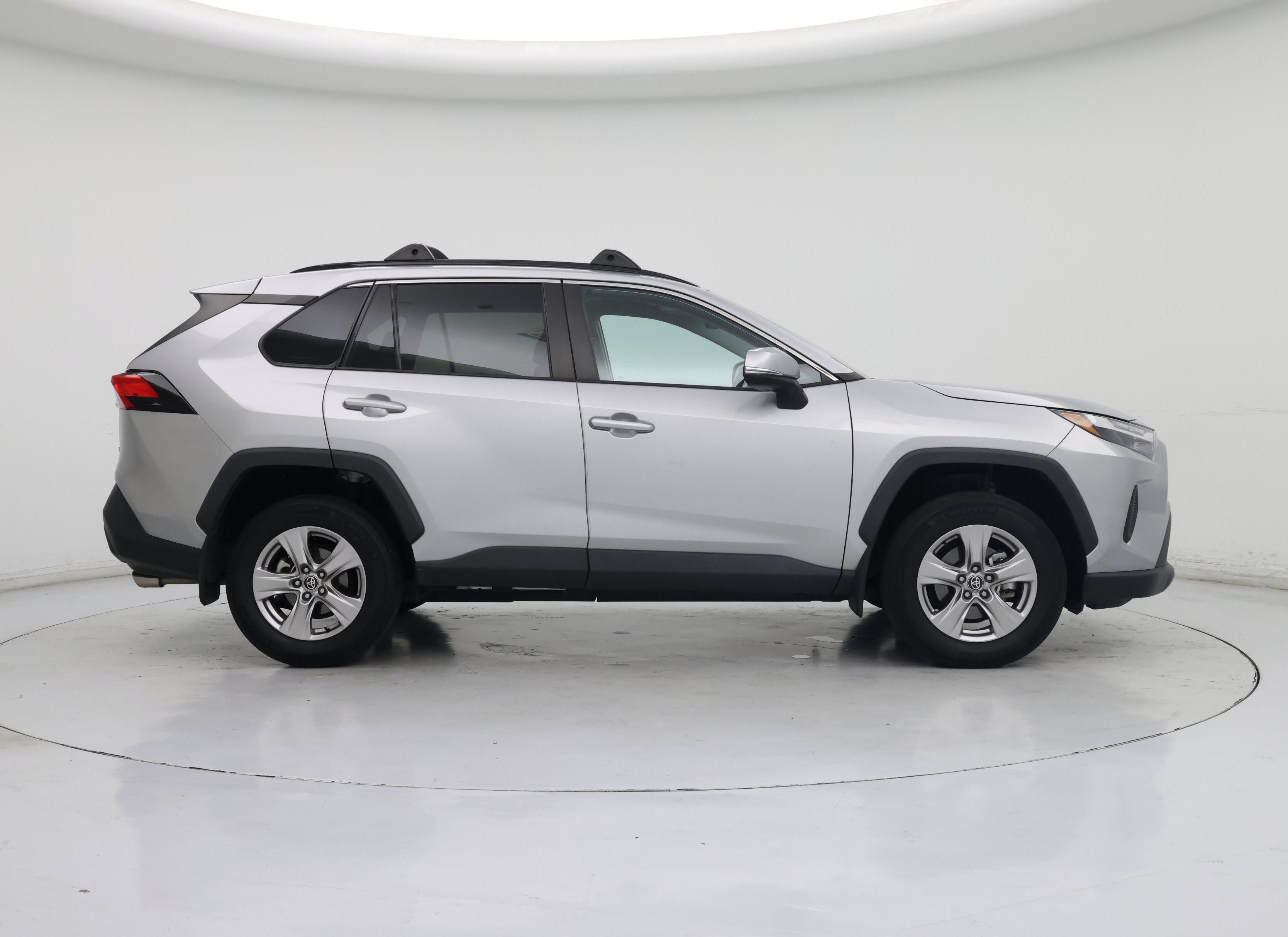 Thumbnail: 2022 Toyota RAV4 - 7