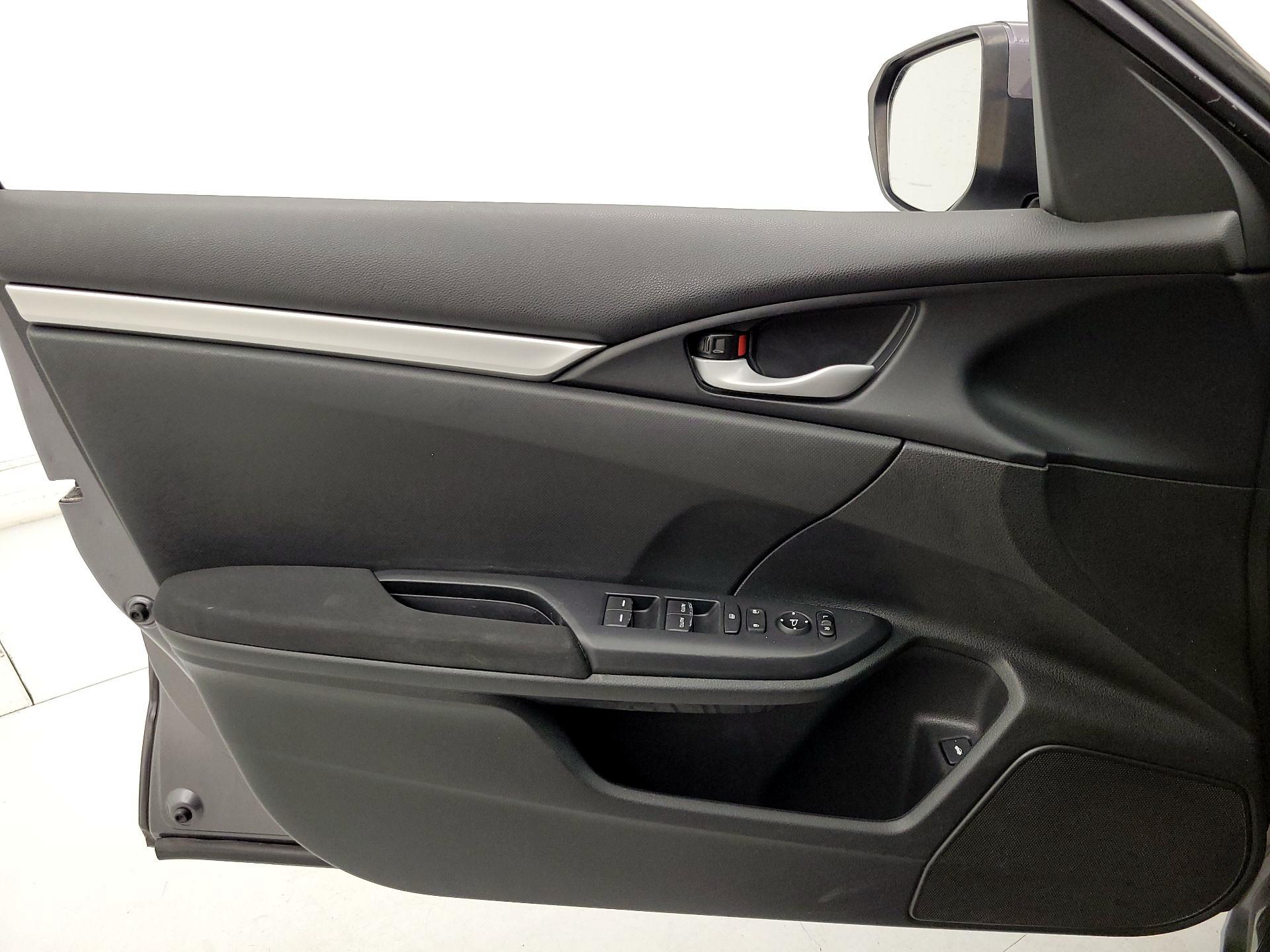 Thumbnail: 2018 Honda Civic - 12
