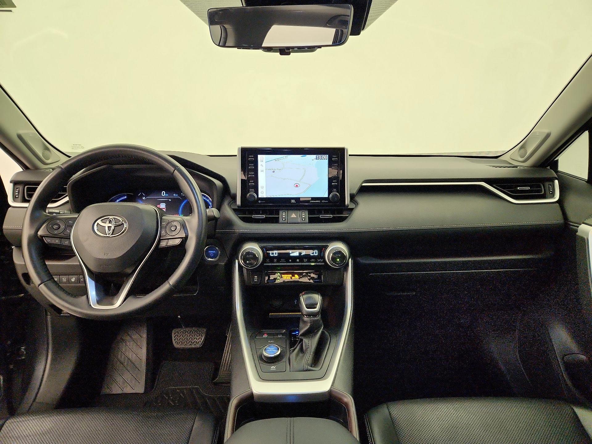 Thumbnail: 2020 Toyota RAV4 - 9