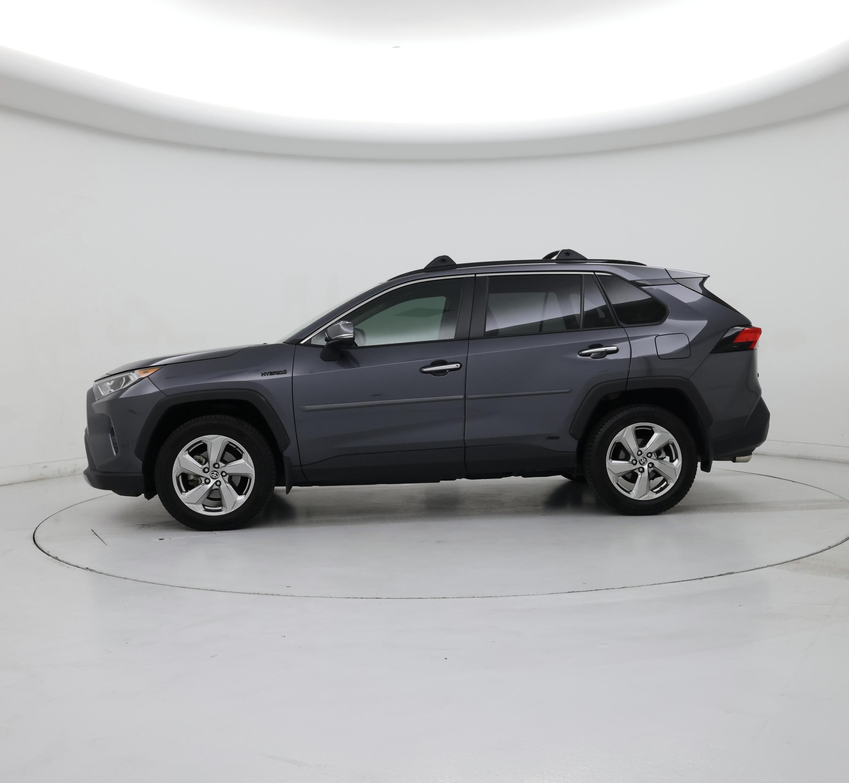 Thumbnail: 2020 Toyota RAV4 - 3