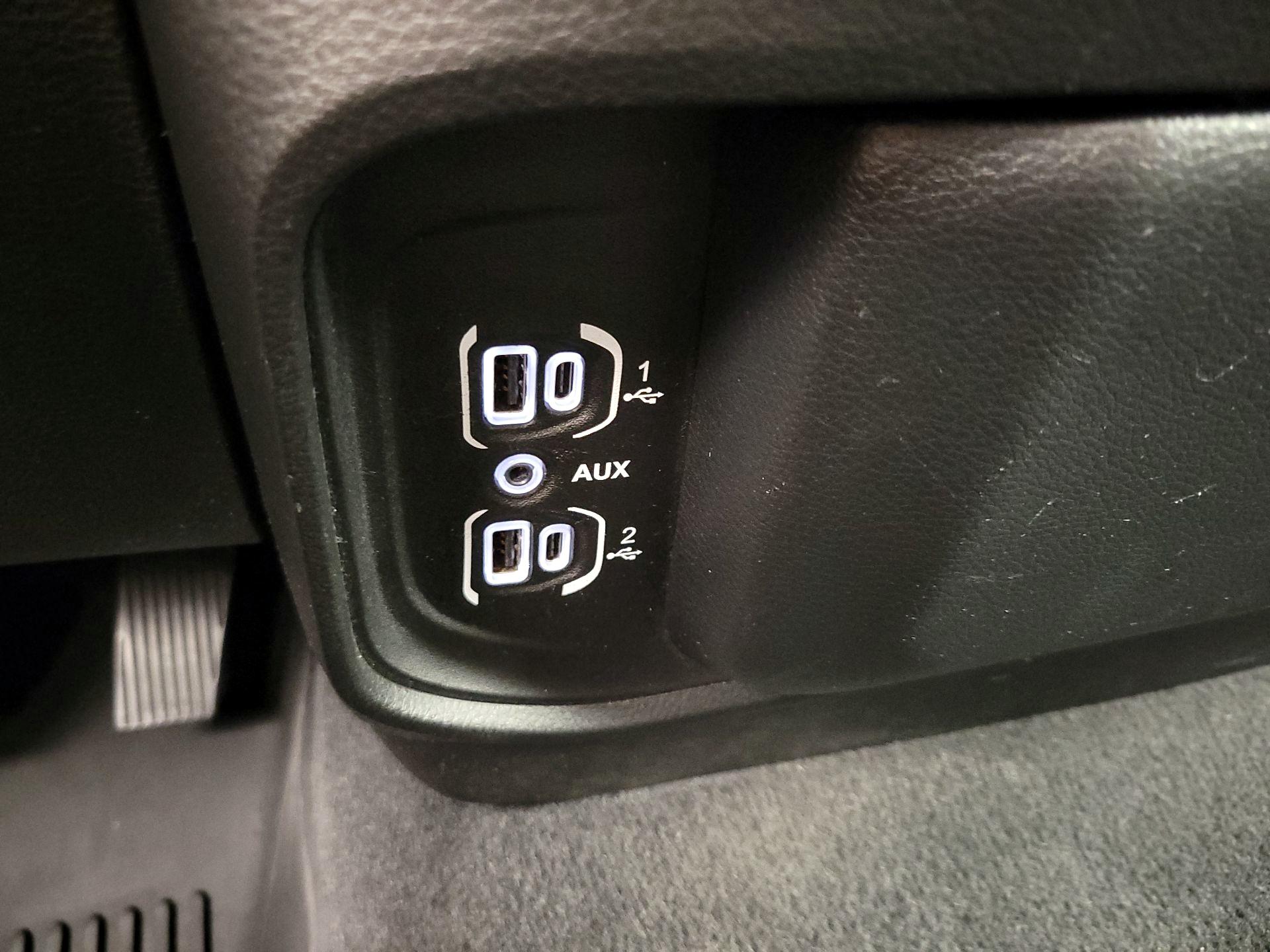 Thumbnail: 2019 RAM 1500 - 19