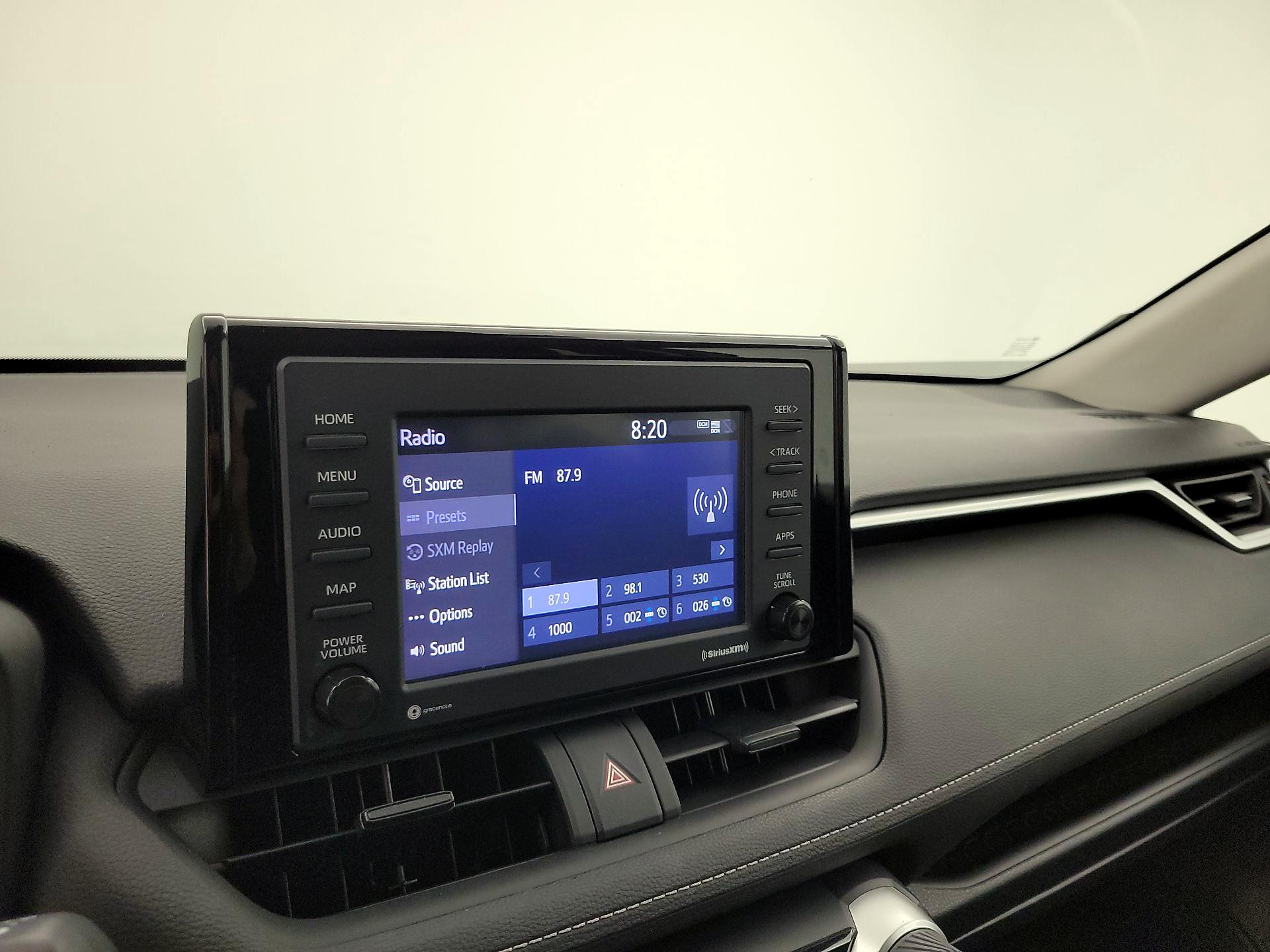 Thumbnail: 2021 Toyota RAV4 - 15