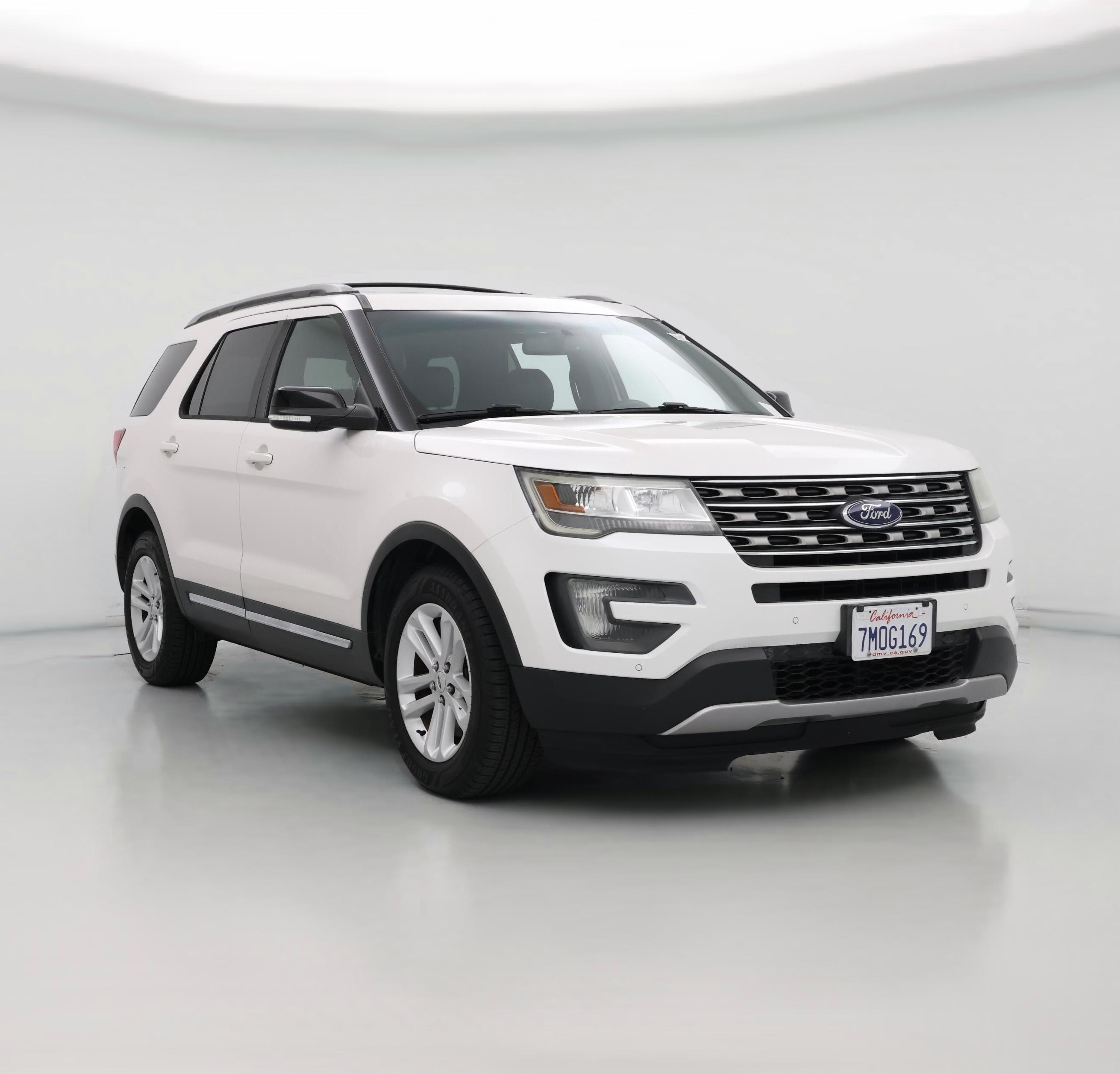 Thumbnail: 2016 Ford Explorer - 1