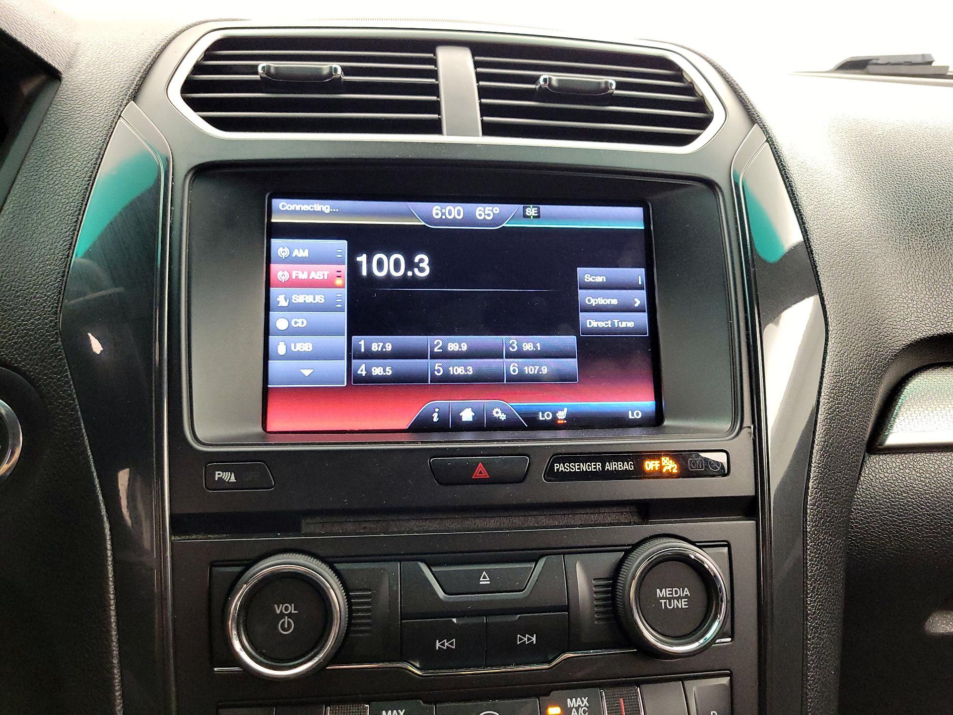 Thumbnail: 2016 Ford Explorer - 16