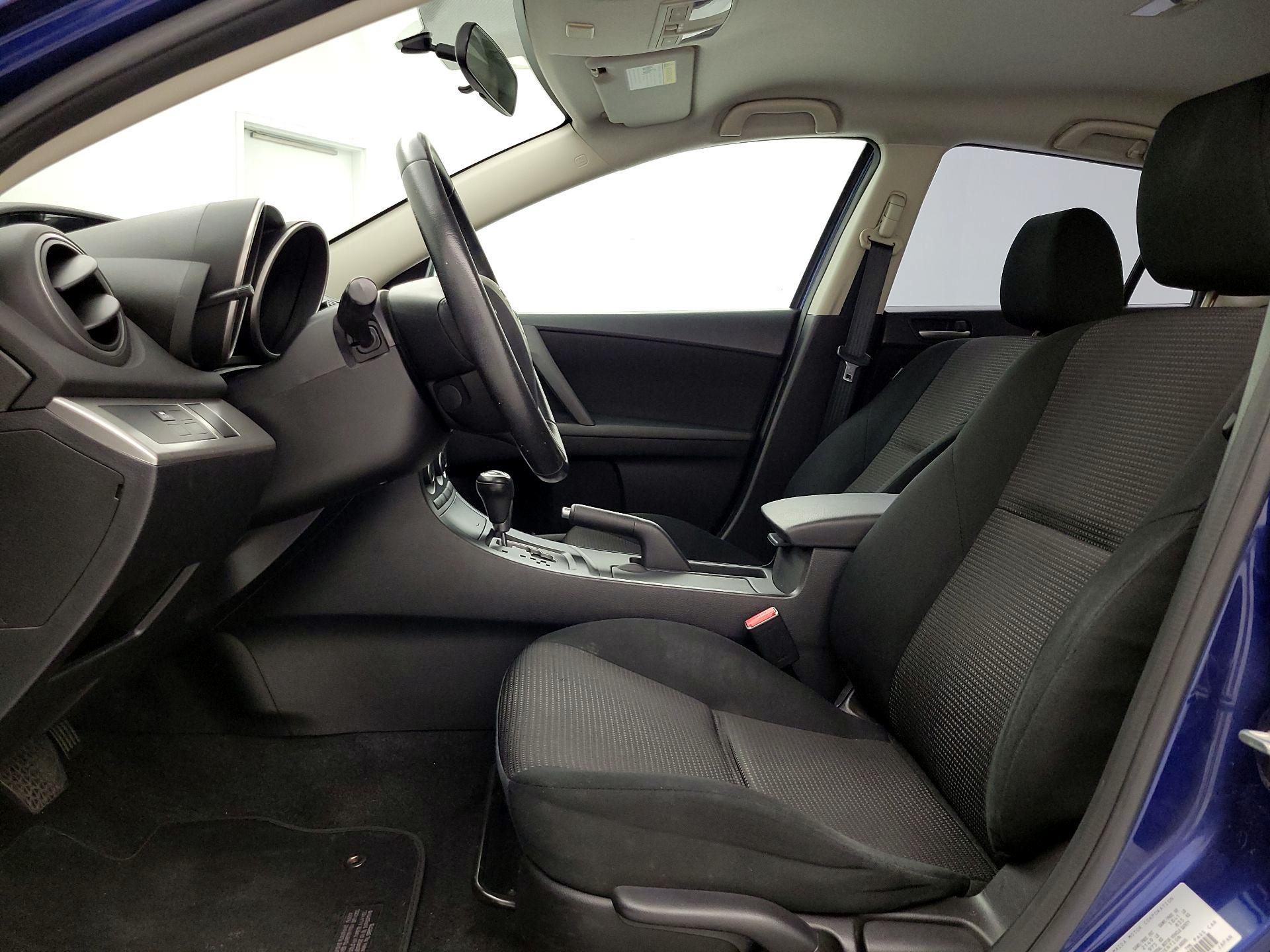 Thumbnail: 2013 Mazda Mazda3 - 11