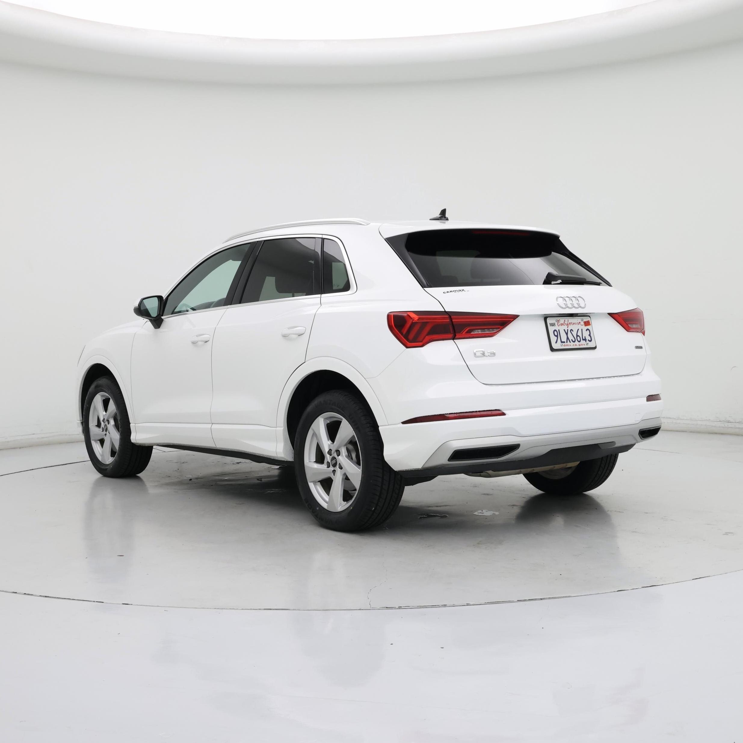 Thumbnail: 2021 Audi Q3 - 2