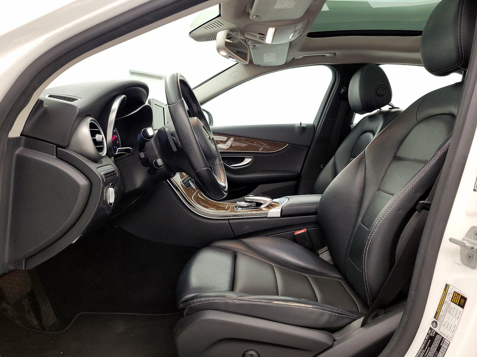 Thumbnail: 2015 Mercedes-Benz C-Class - 11