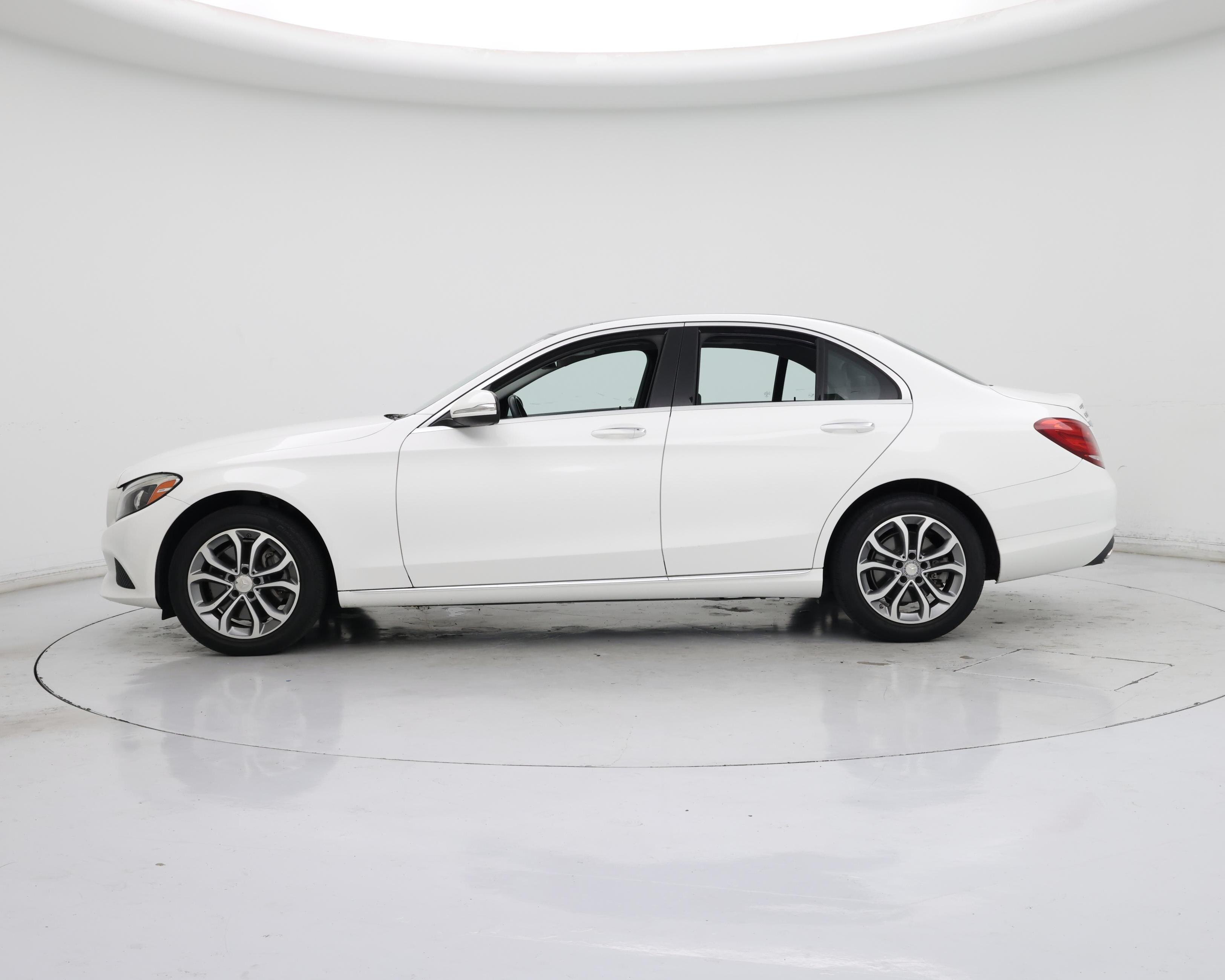 Thumbnail: 2015 Mercedes-Benz C-Class - 3