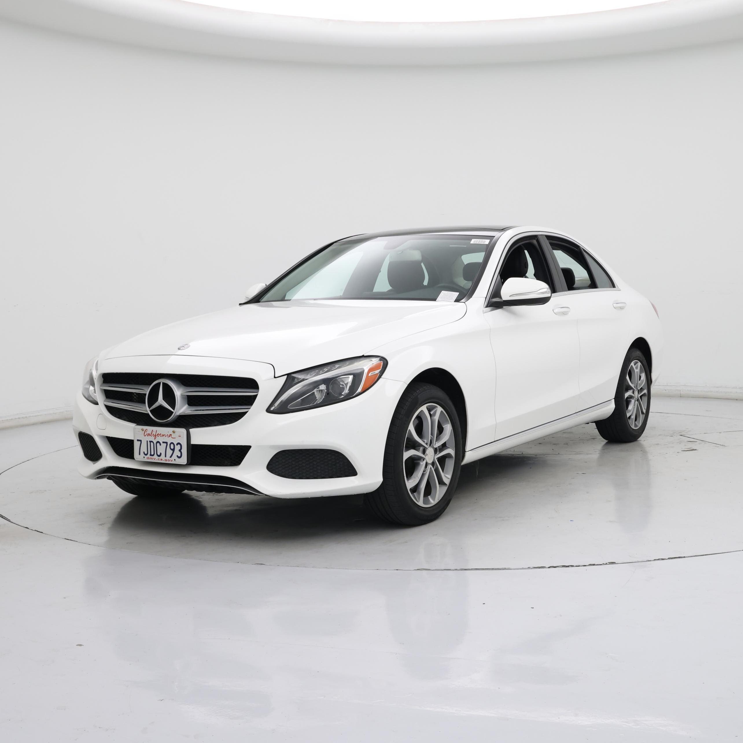 Thumbnail: 2015 Mercedes-Benz C-Class - 4