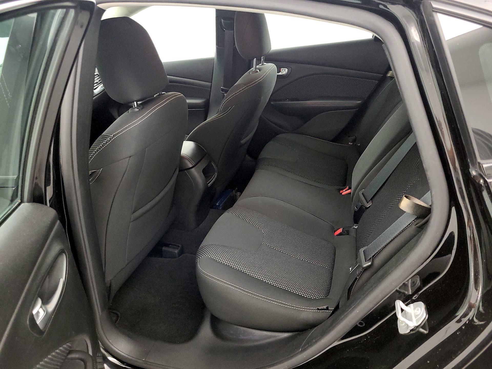 Thumbnail: 2016 Dodge Dart - 19