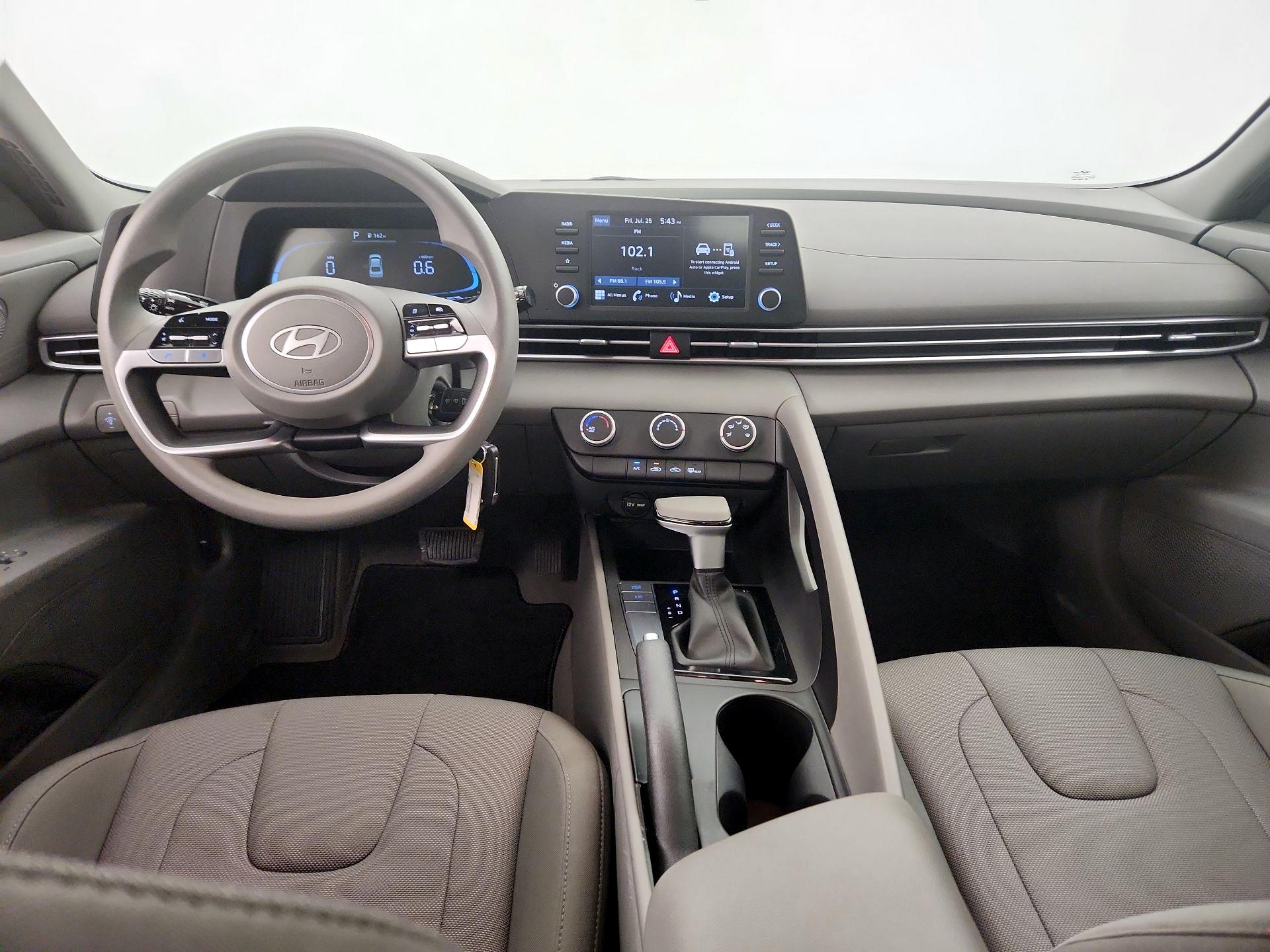 Thumbnail: 2024 Hyundai Elantra - 9