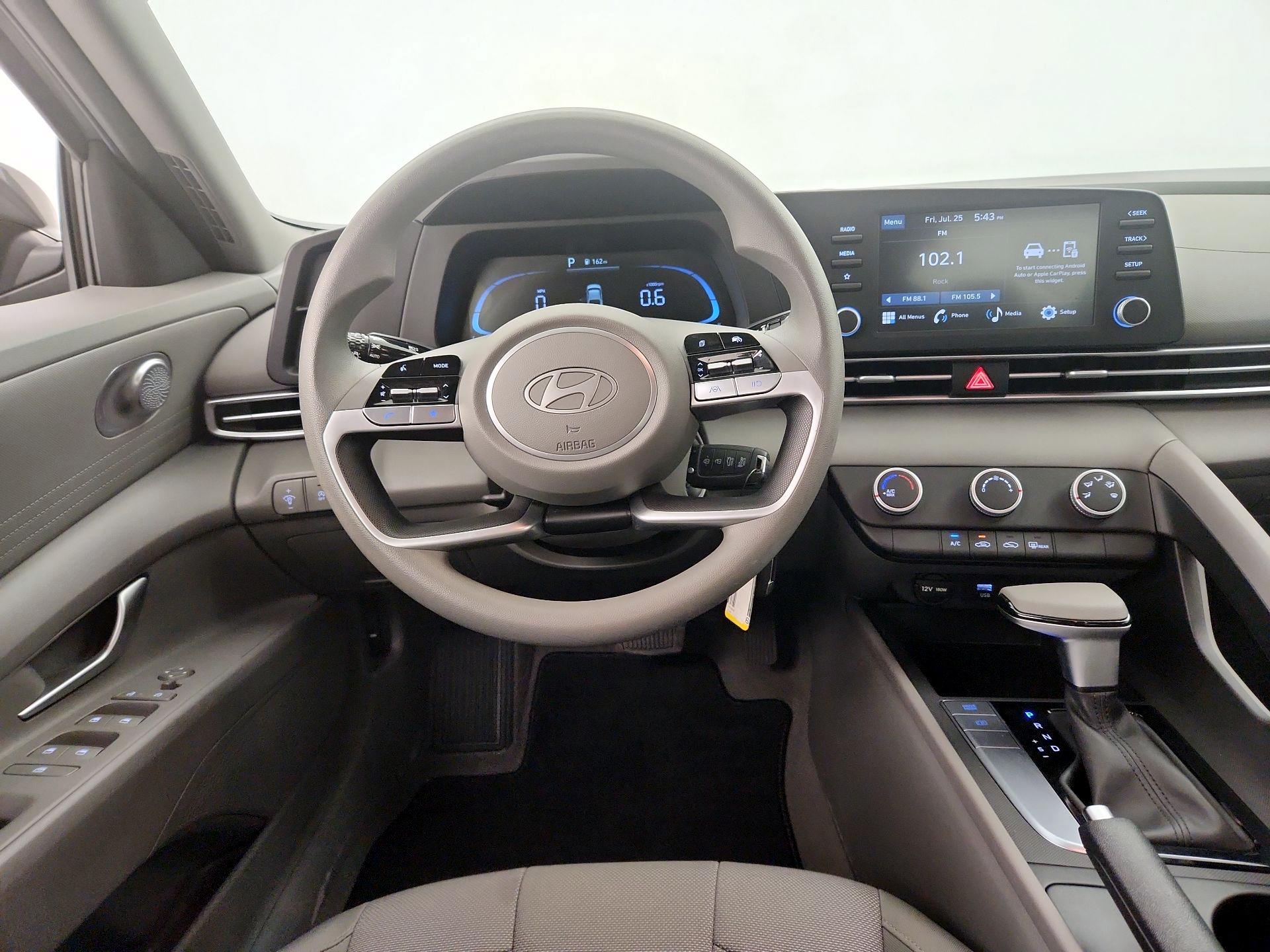 Thumbnail: 2024 Hyundai Elantra - 10