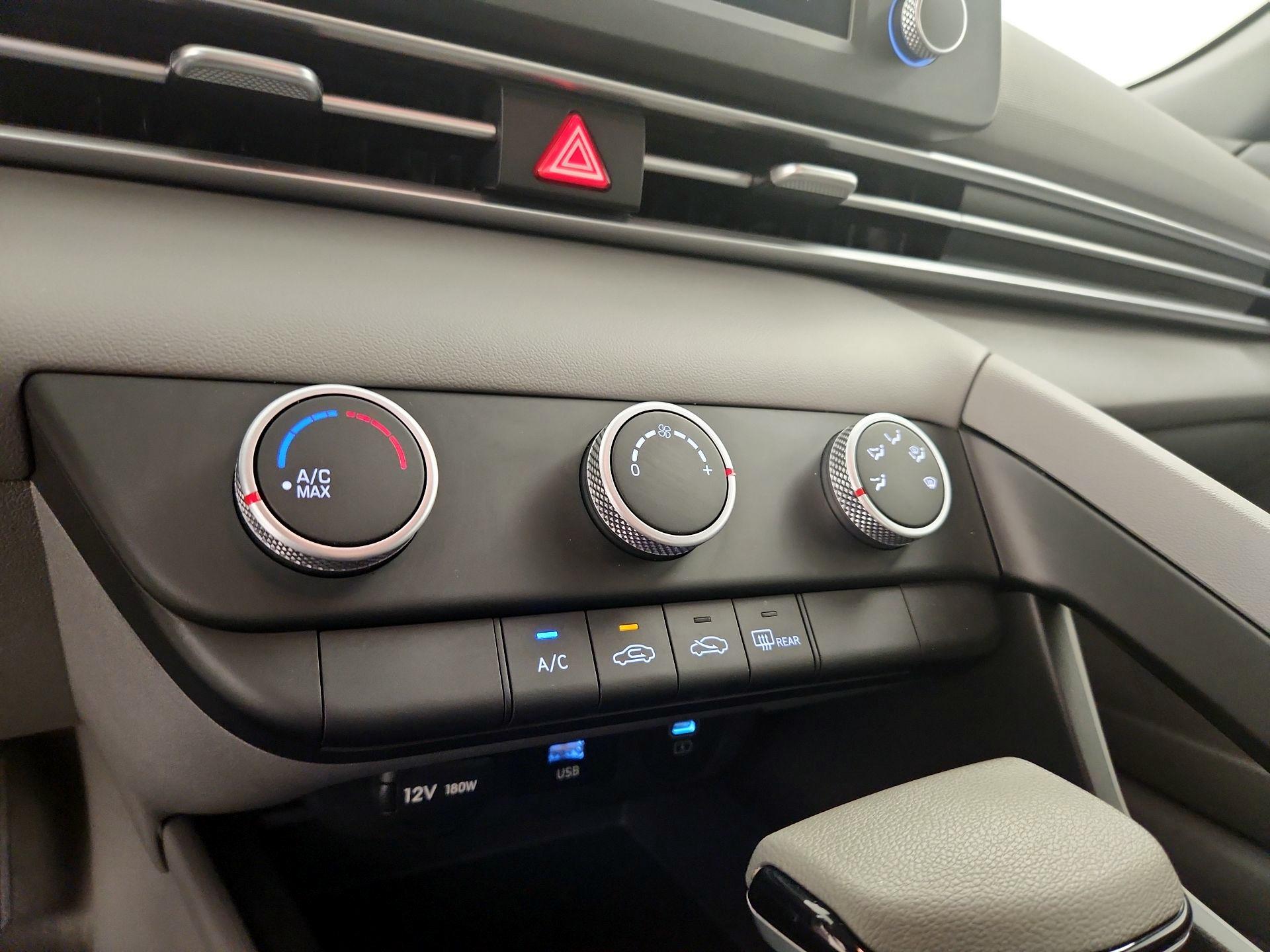 Thumbnail: 2024 Hyundai Elantra - 16