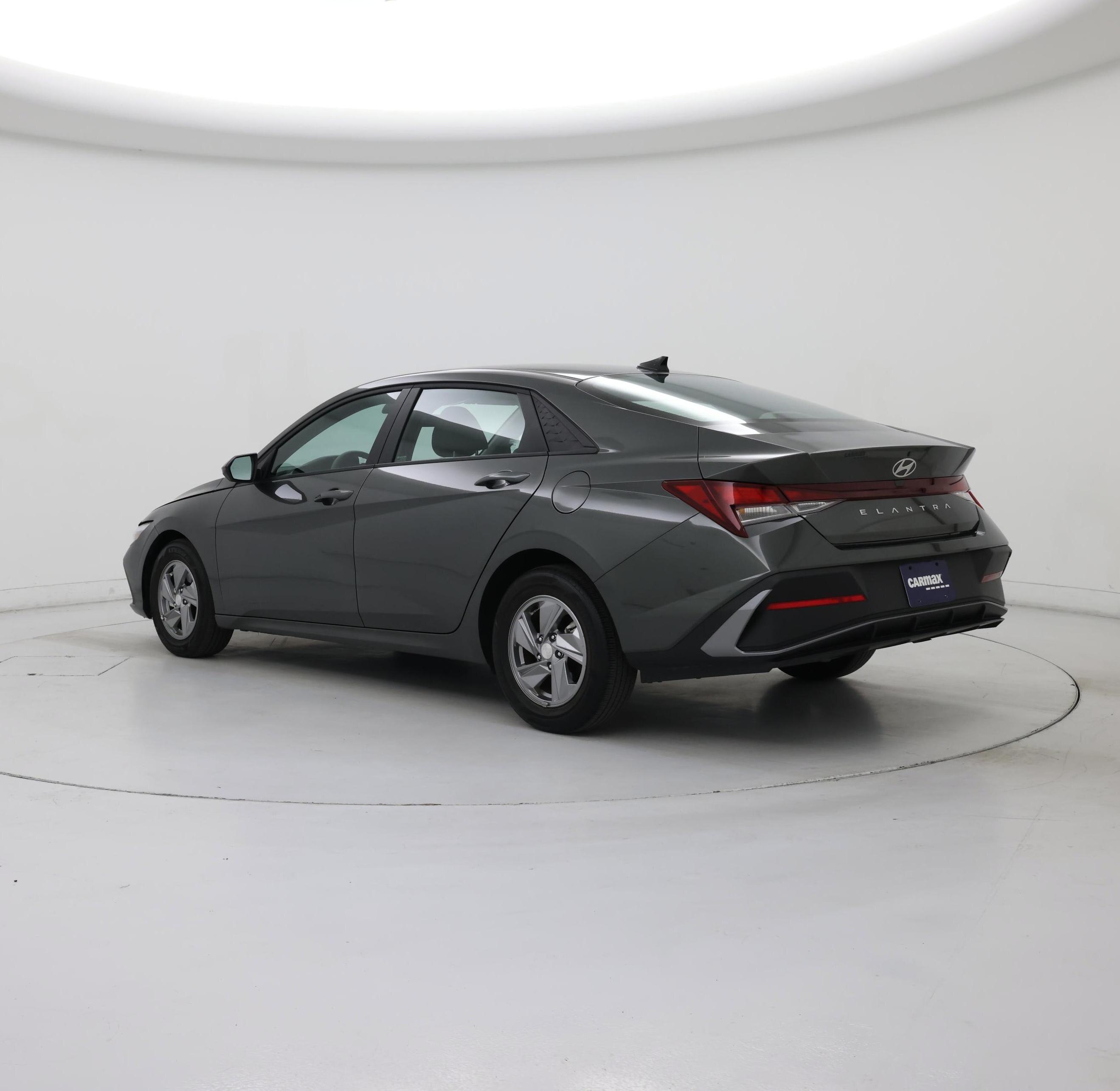 Thumbnail: 2024 Hyundai Elantra - 2