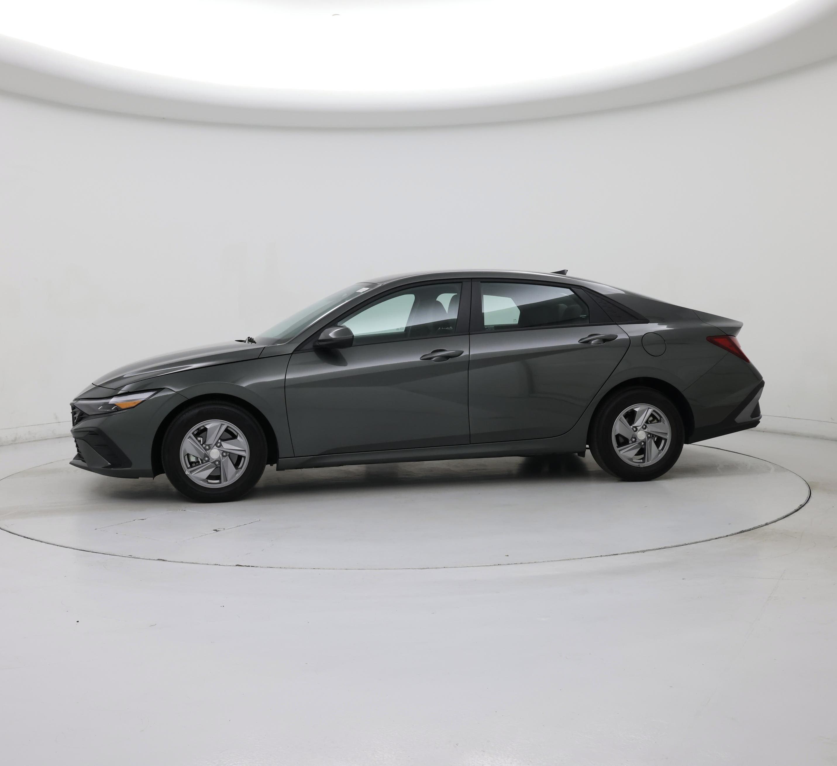 Thumbnail: 2024 Hyundai Elantra - 3