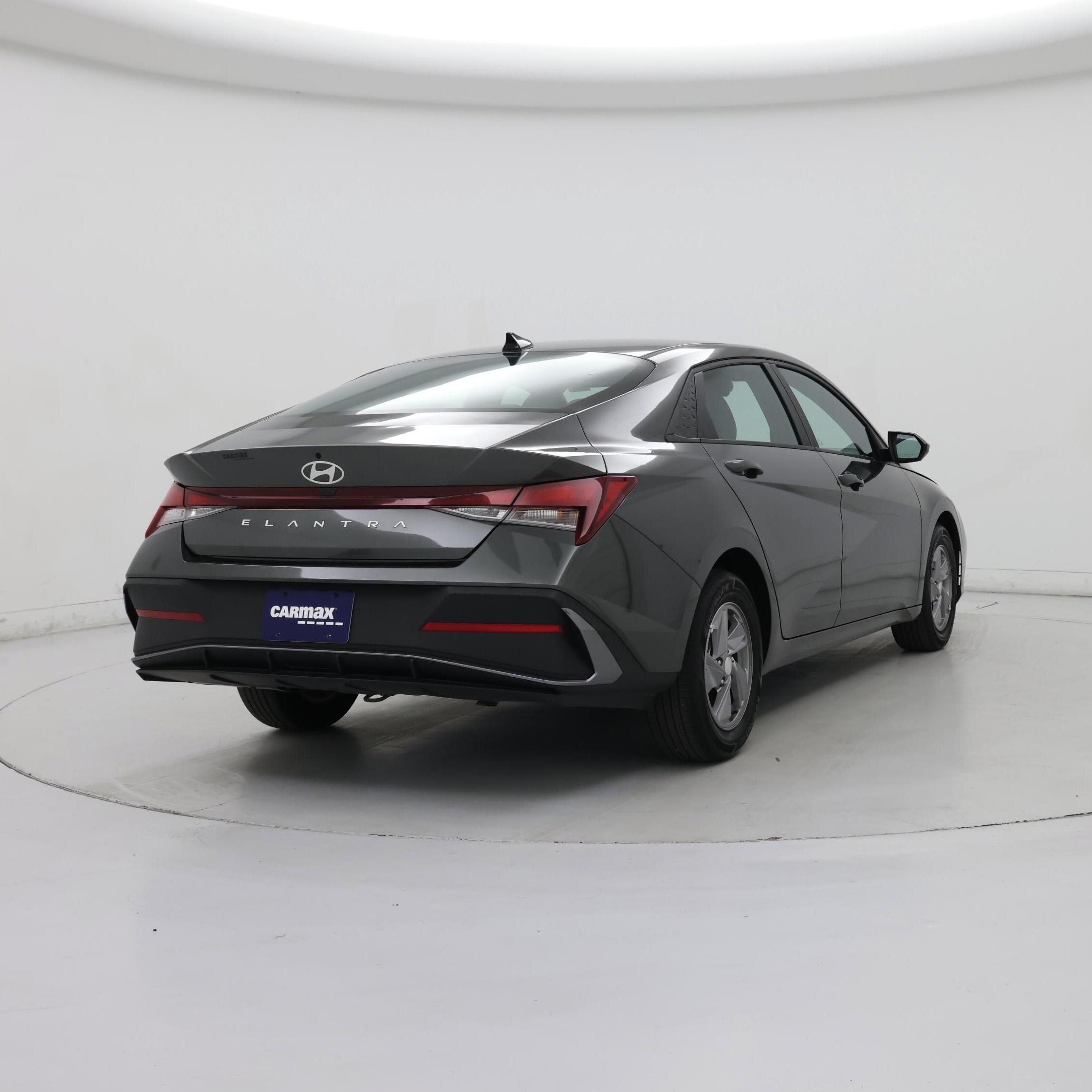 Thumbnail: 2024 Hyundai Elantra - 8