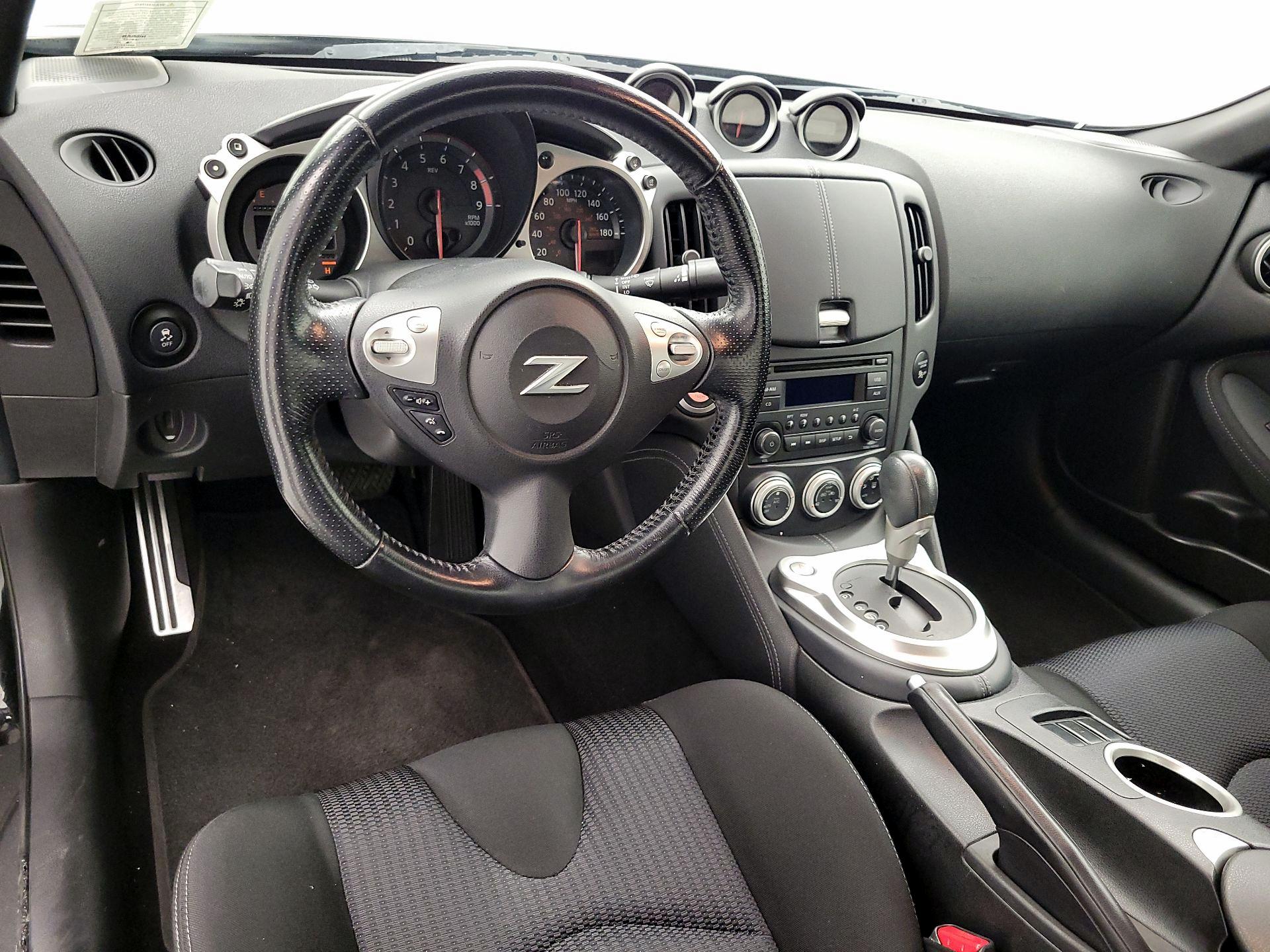 Thumbnail: 2015 Nissan Z - 9
