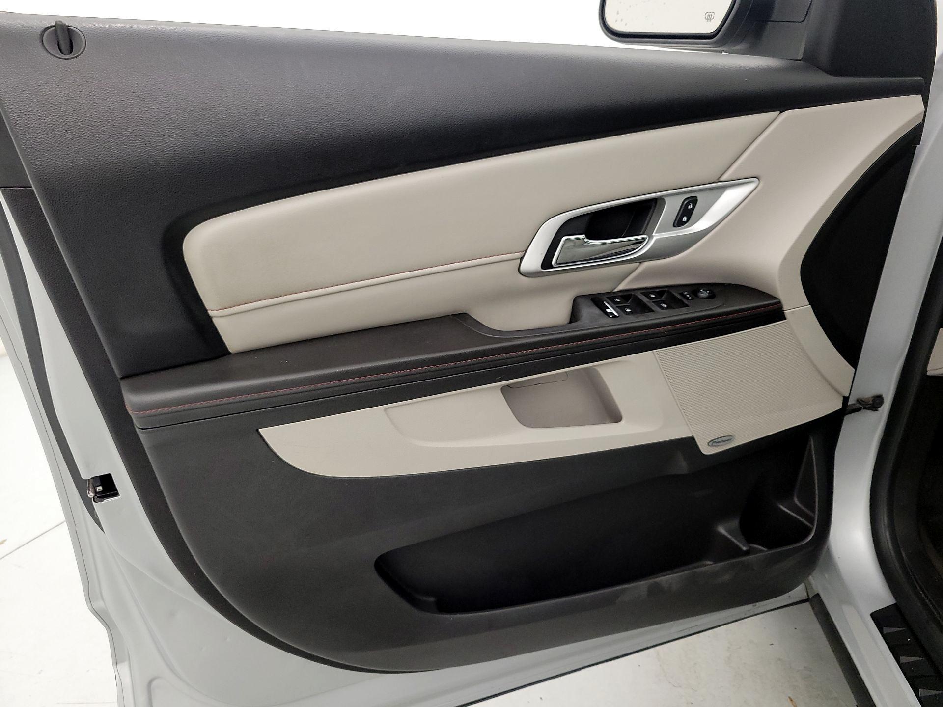 Thumbnail: 2013 GMC Terrain - 12