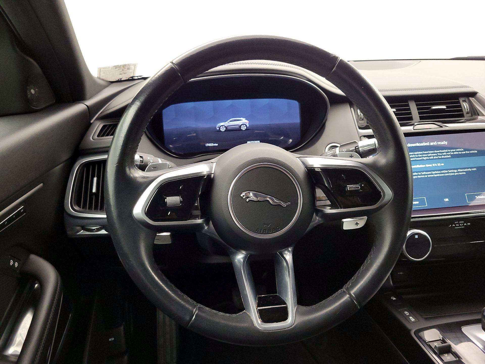 Thumbnail: 2021 Jaguar E-Pace - 10