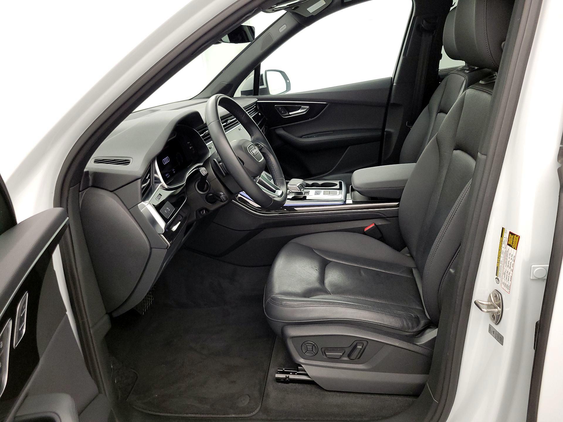 Thumbnail: 2021 Audi Q7 - 11