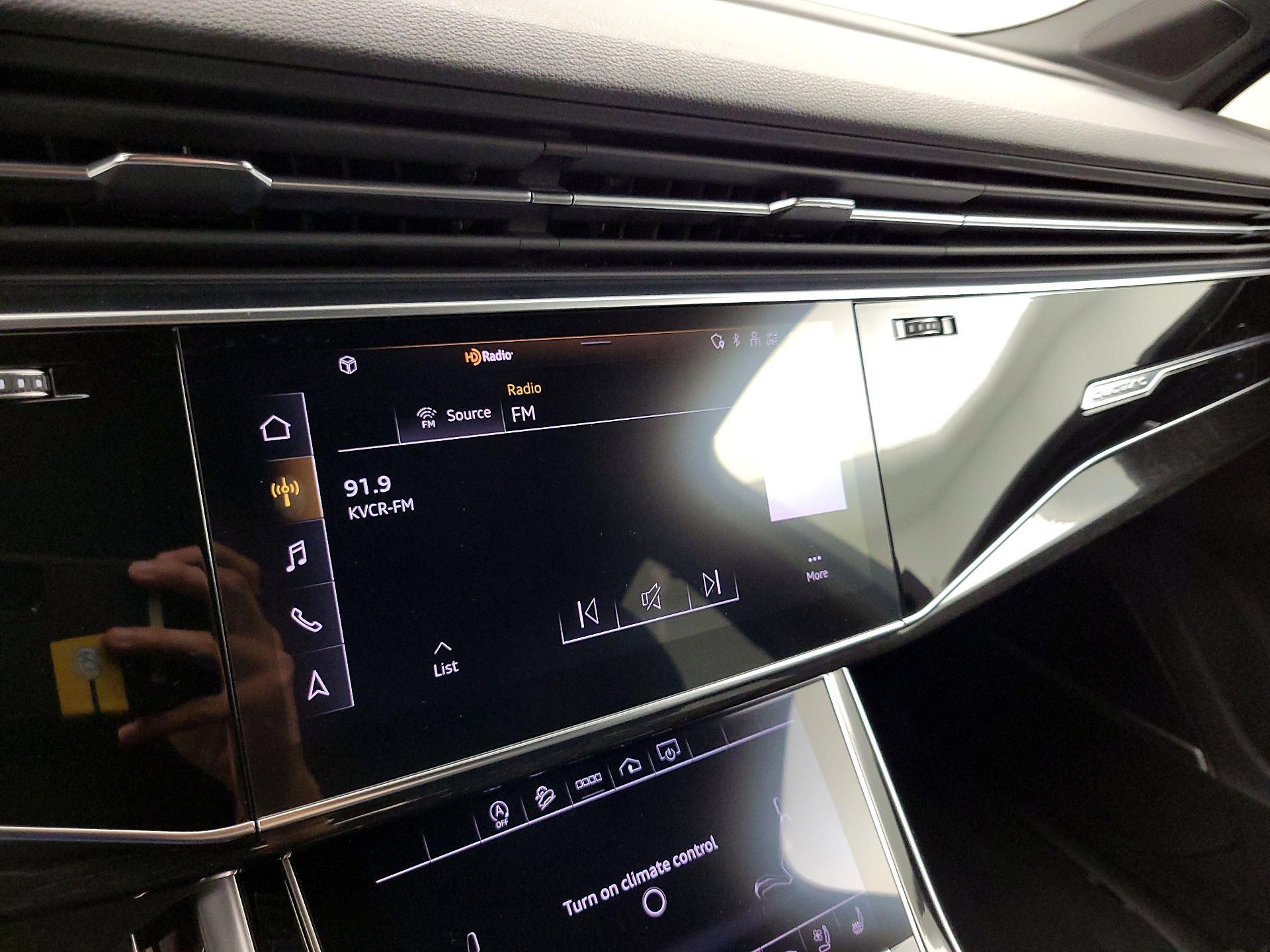 Thumbnail: 2021 Audi Q7 - 15
