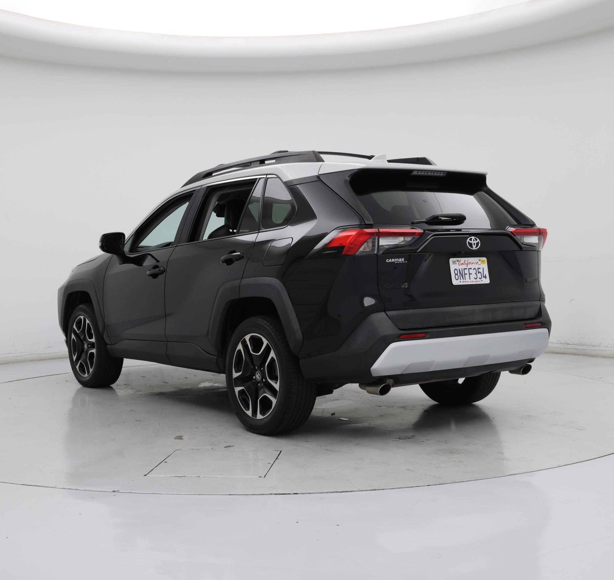 Thumbnail: 2019 Toyota RAV4 - 2