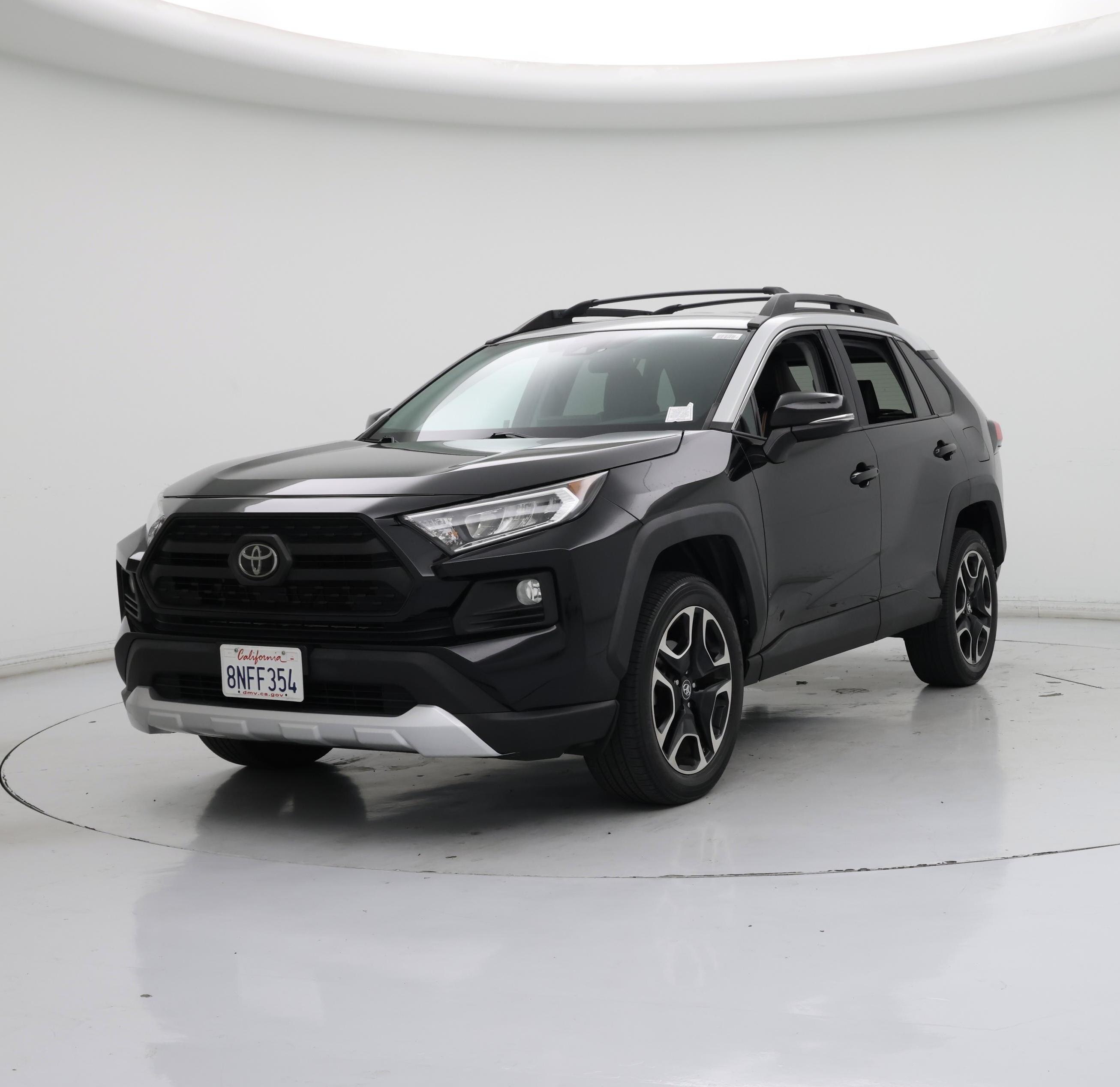 Thumbnail: 2019 Toyota RAV4 - 4