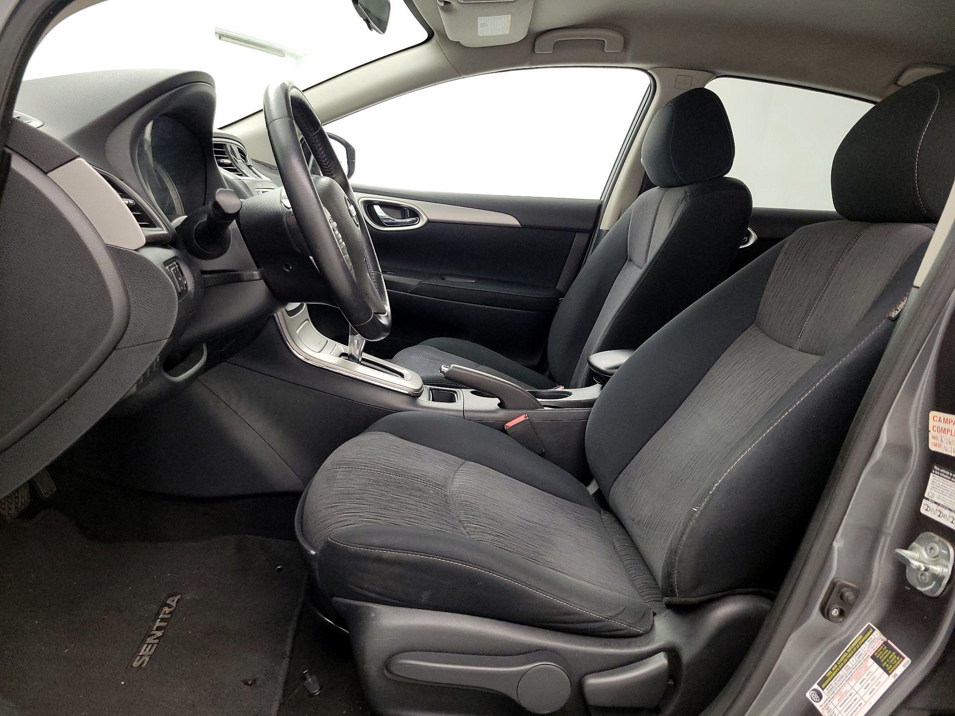 Thumbnail: 2015 Nissan Sentra - 11