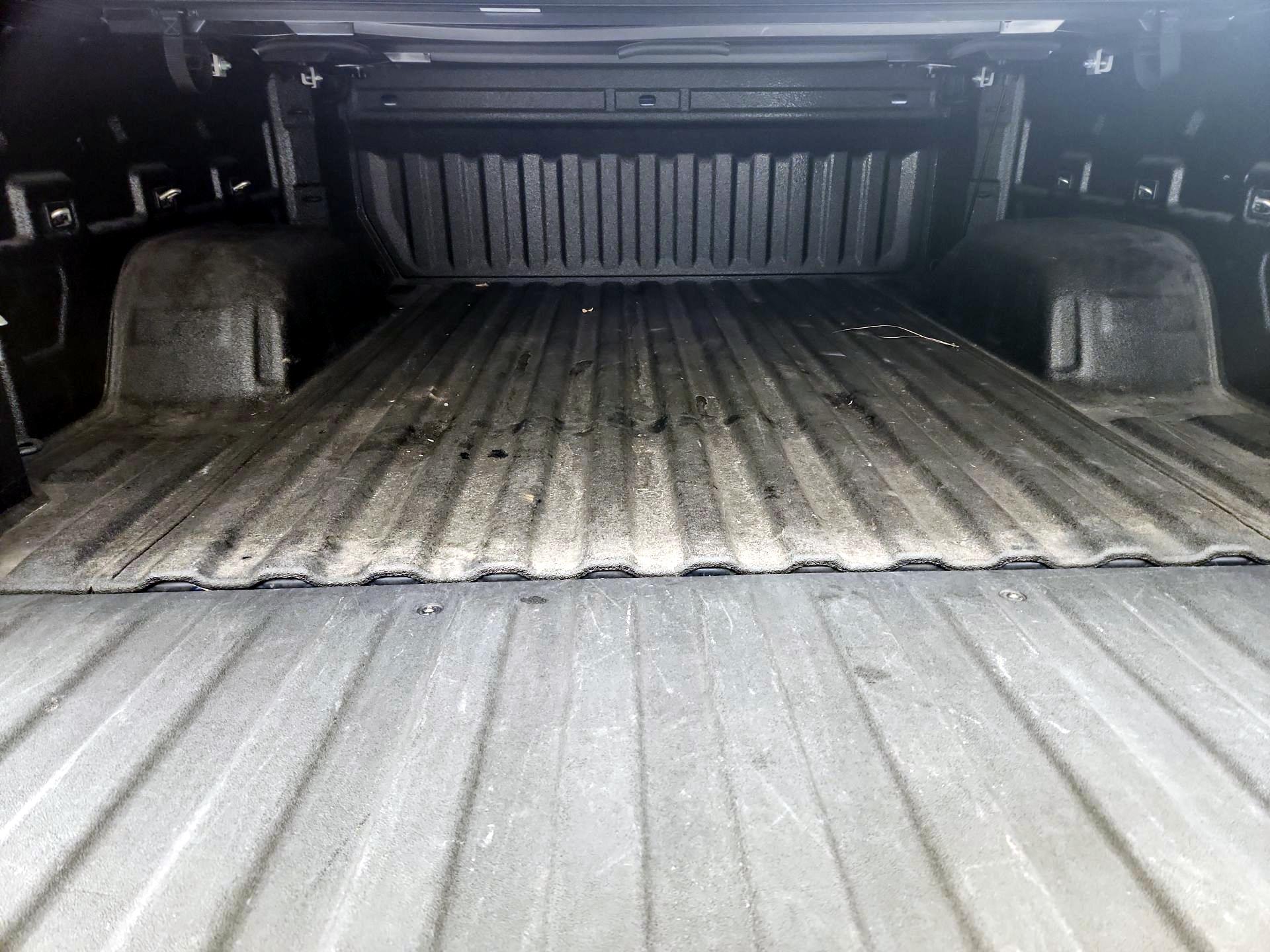 Thumbnail: 2019 Chevrolet Silverado 1500 - 20