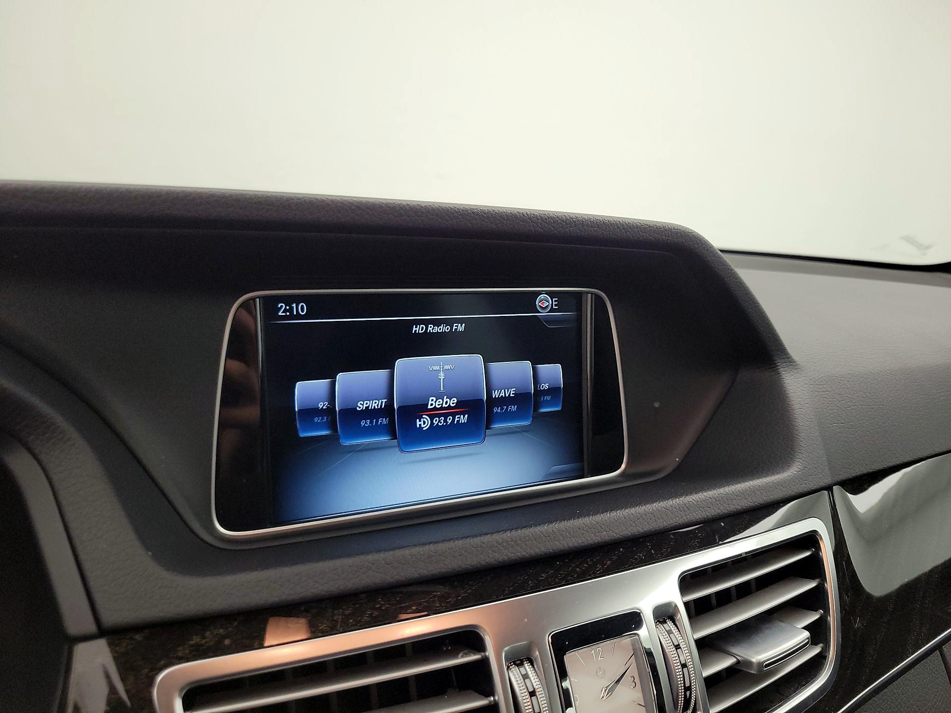 Thumbnail: 2016 Mercedes-Benz E-Class - 15