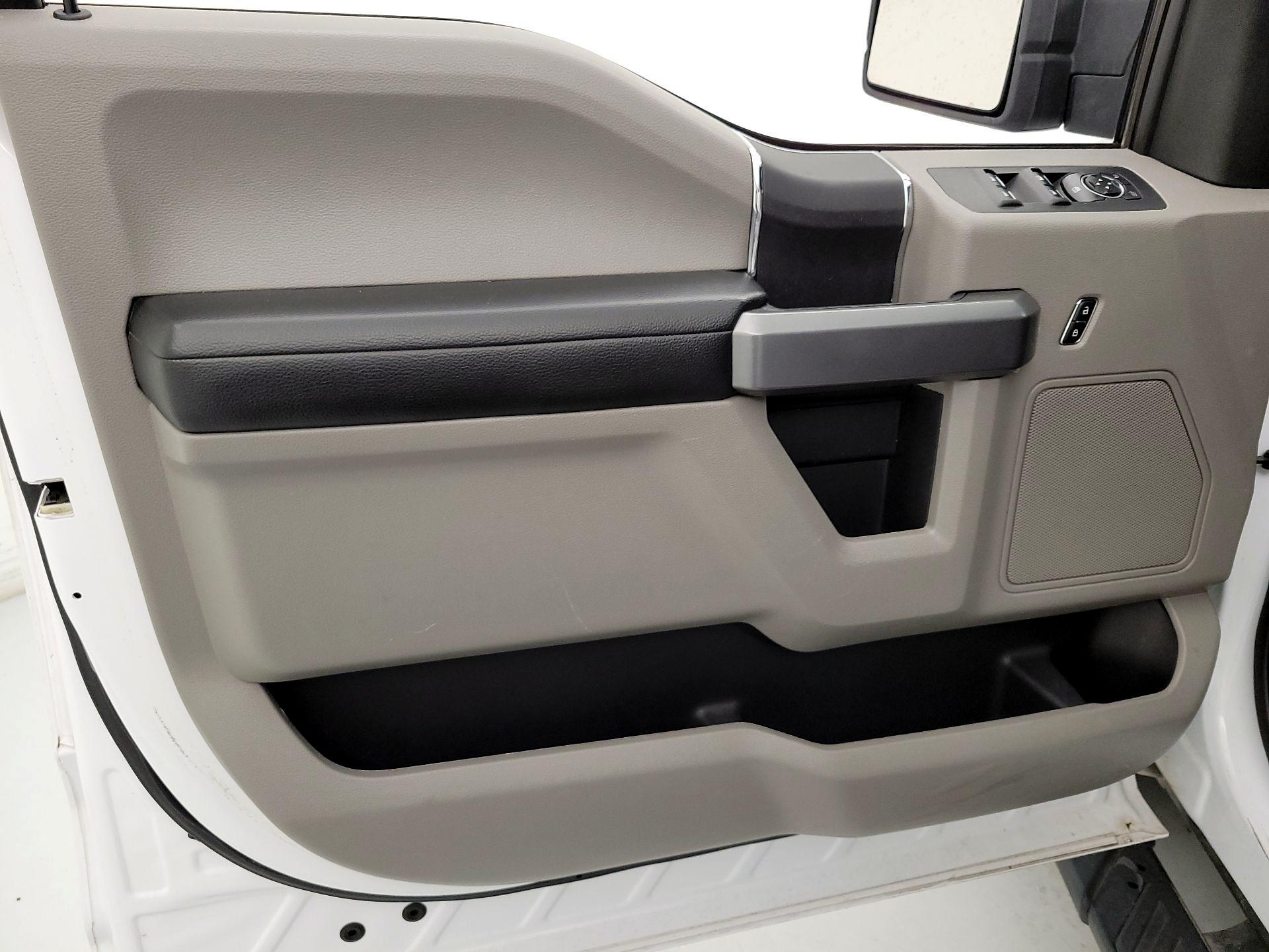 Thumbnail: 2016 Ford F-150 - 12