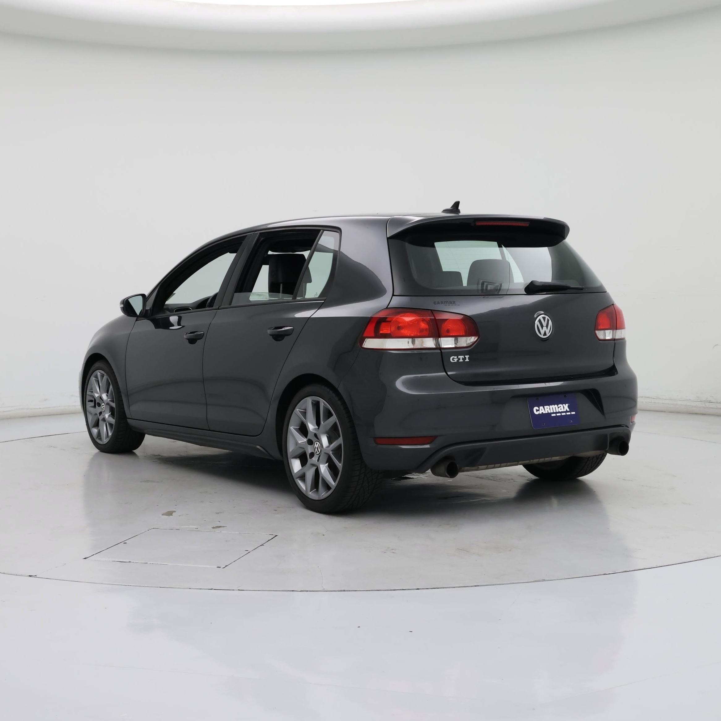 Thumbnail: 2013 Volkswagen Golf - 2