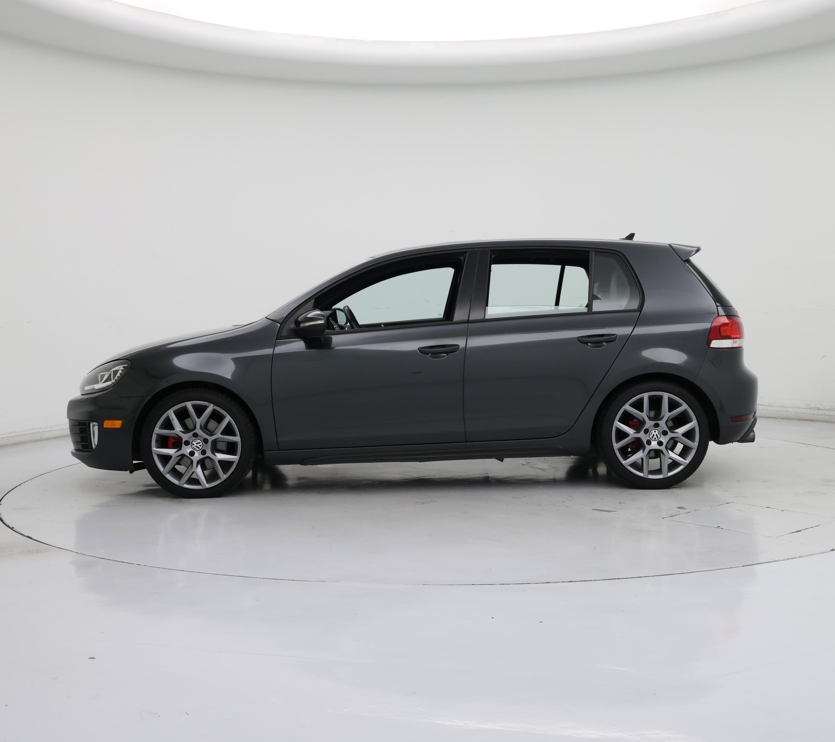 Thumbnail: 2013 Volkswagen Golf - 3