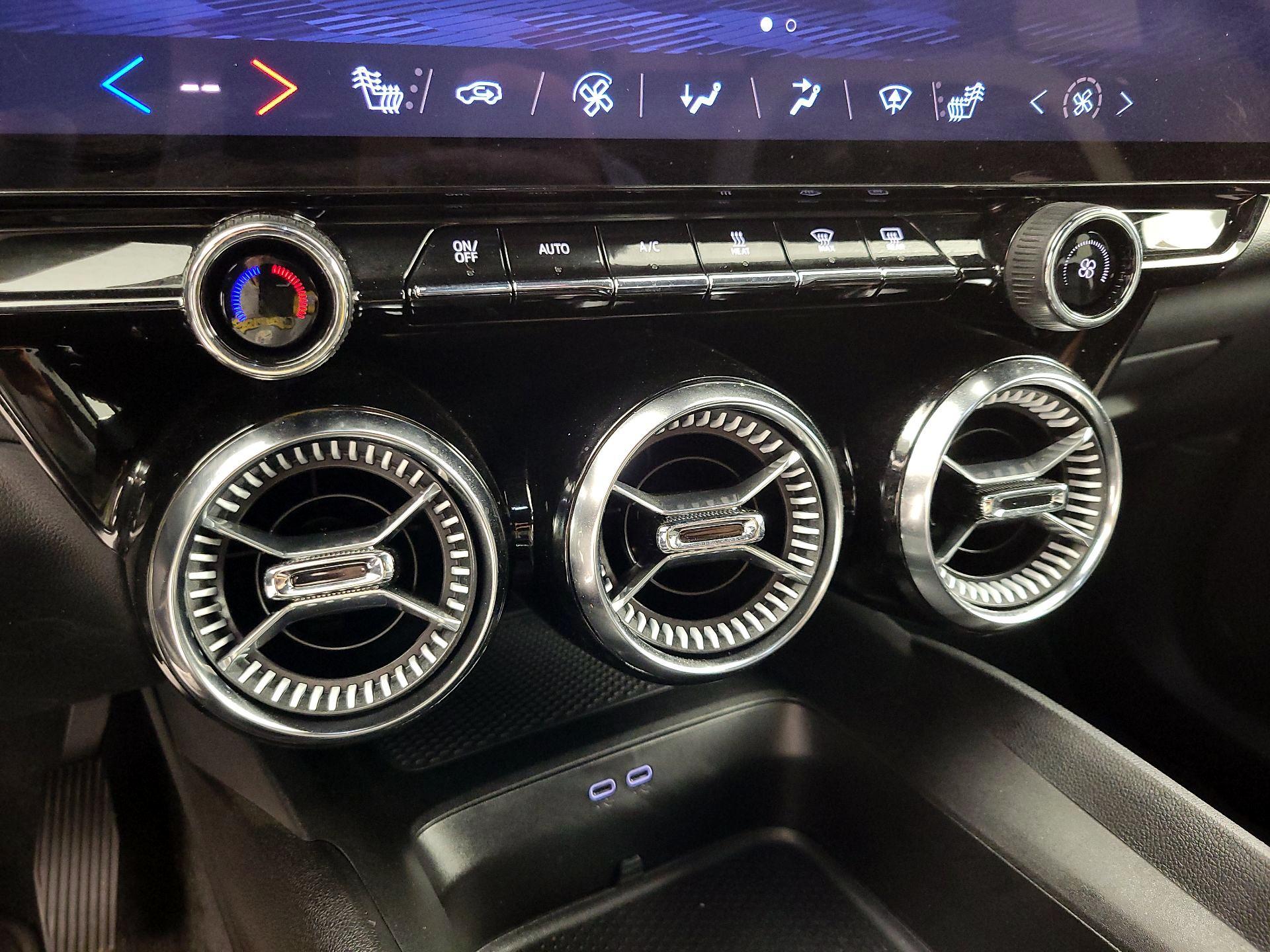 Thumbnail: 2024 Chevrolet Blazer EV - 16