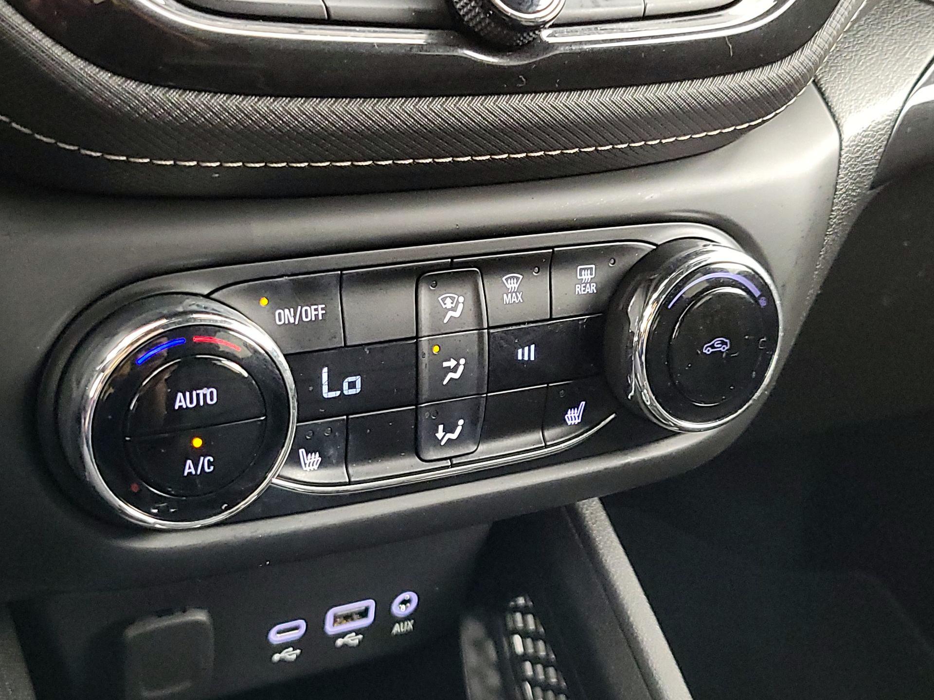 Thumbnail: 2021 Chevrolet TrailBlazer - 16