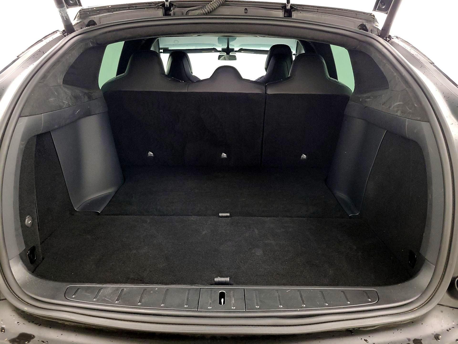 Thumbnail: 2019 Tesla Model X - 20