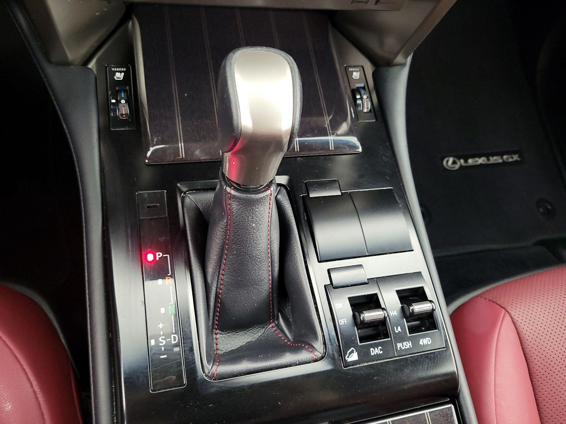Thumbnail: 2021 Lexus GX - 18