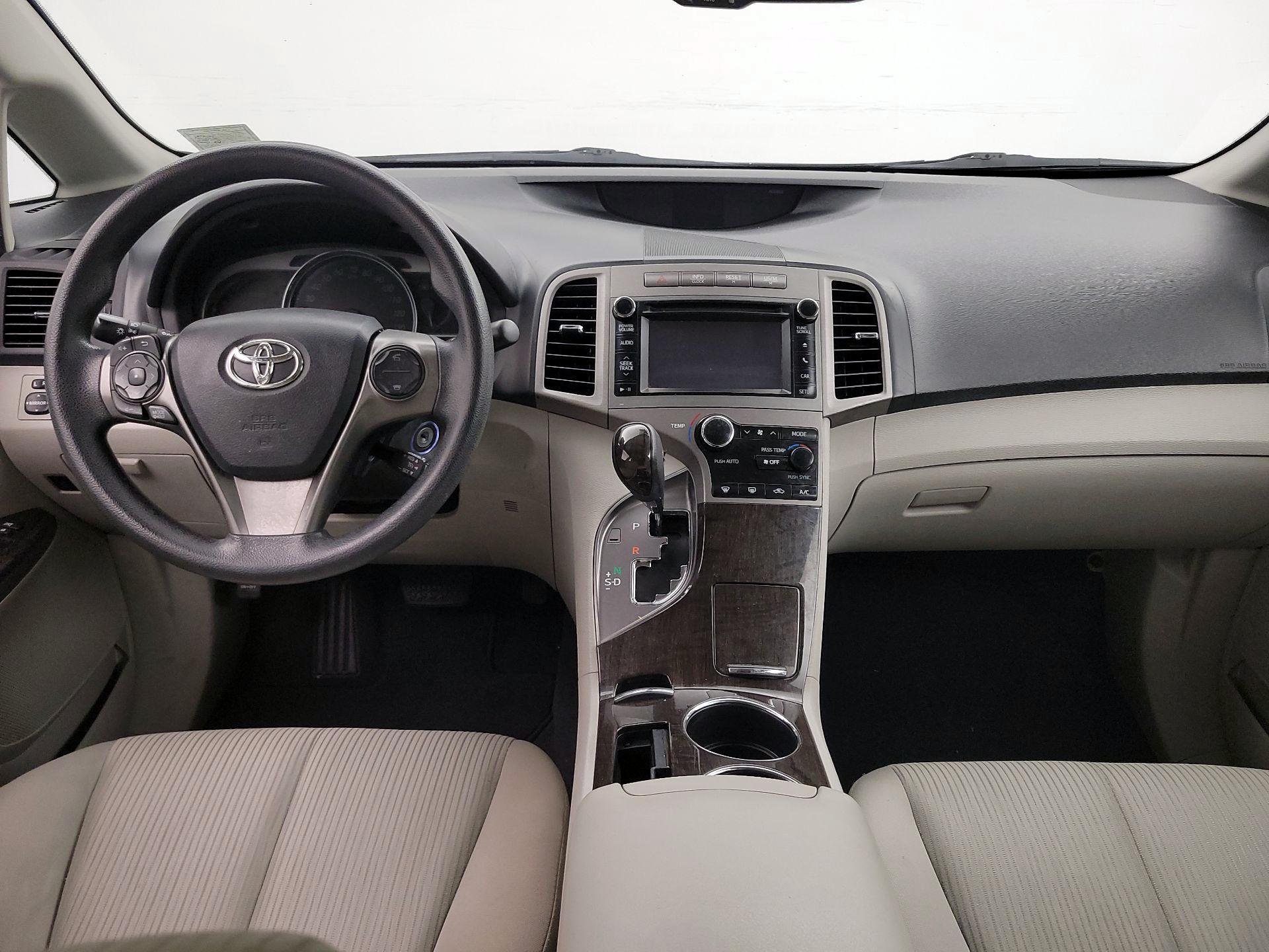 Thumbnail: 2013 Toyota Venza - 9