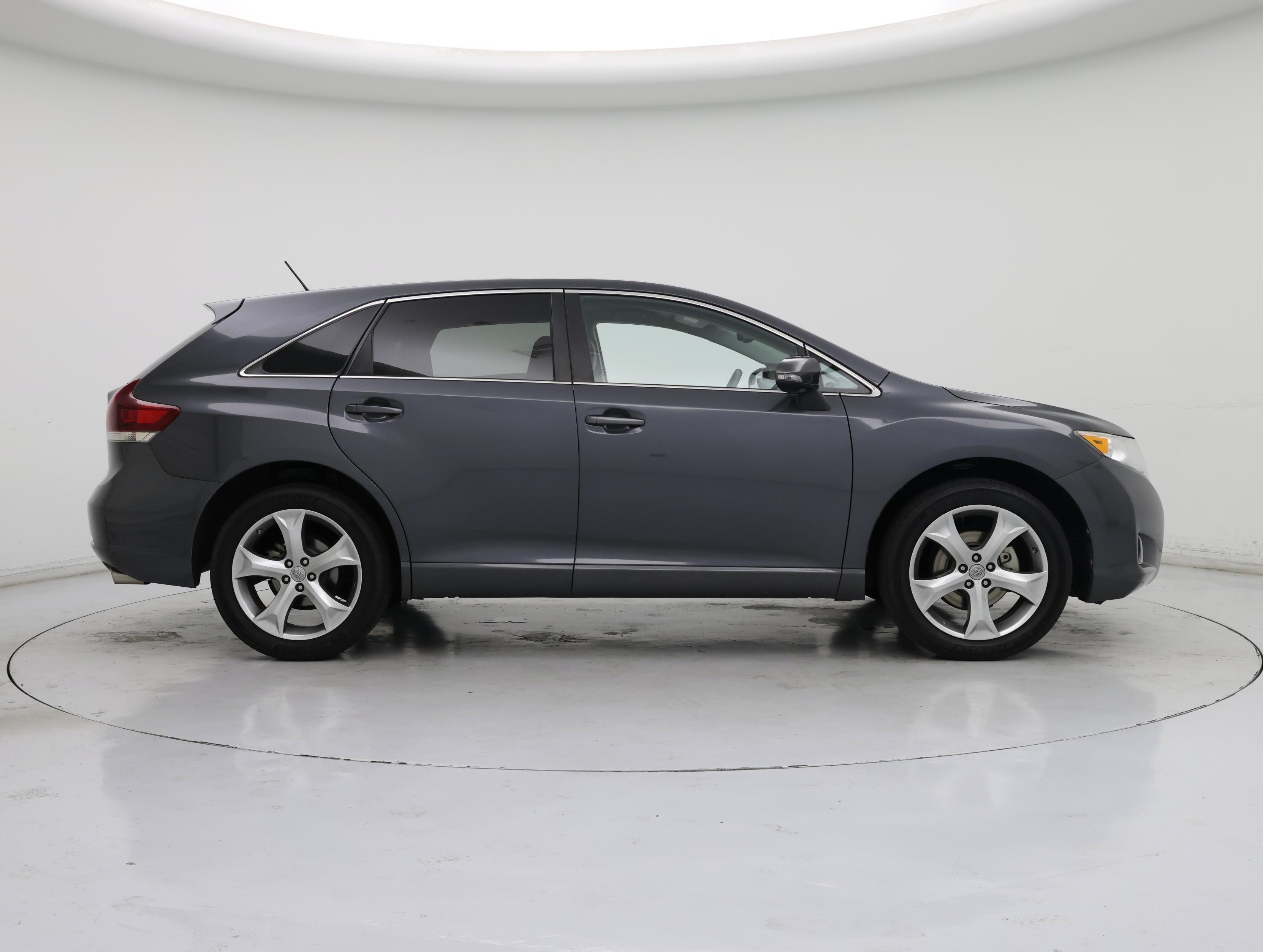 Thumbnail: 2013 Toyota Venza - 7