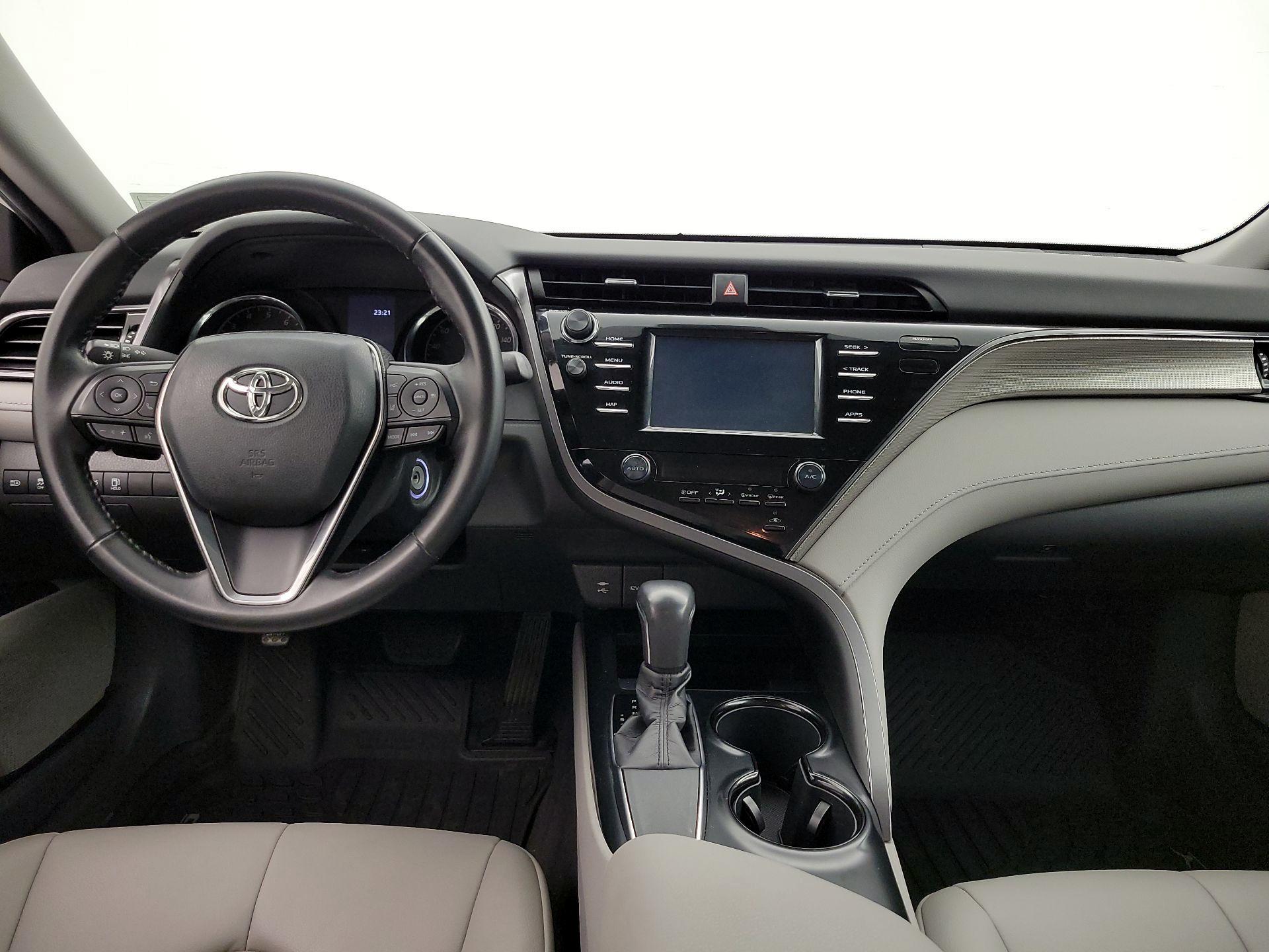 Thumbnail: 2019 Toyota Camry - 9