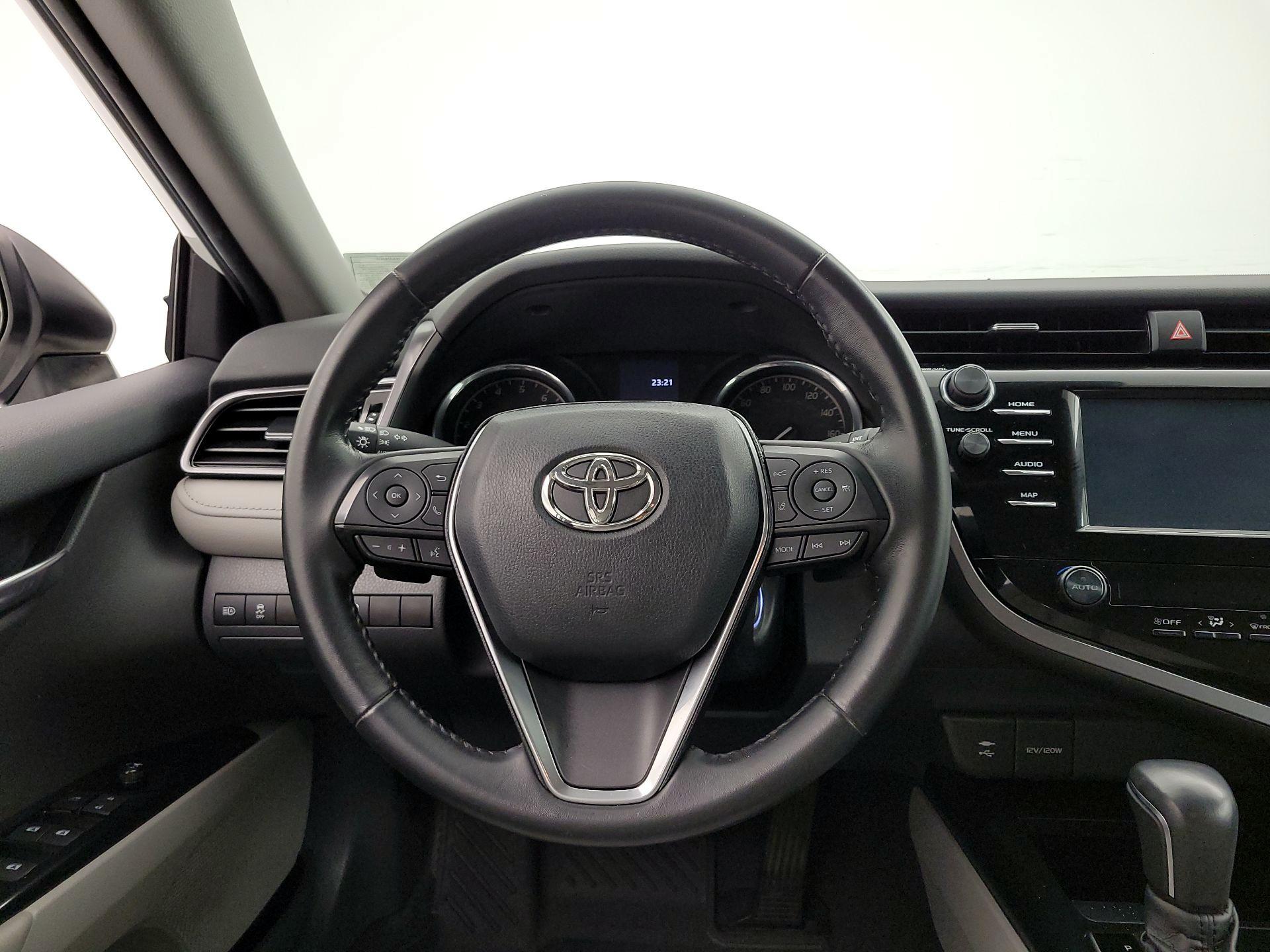 Thumbnail: 2019 Toyota Camry - 10