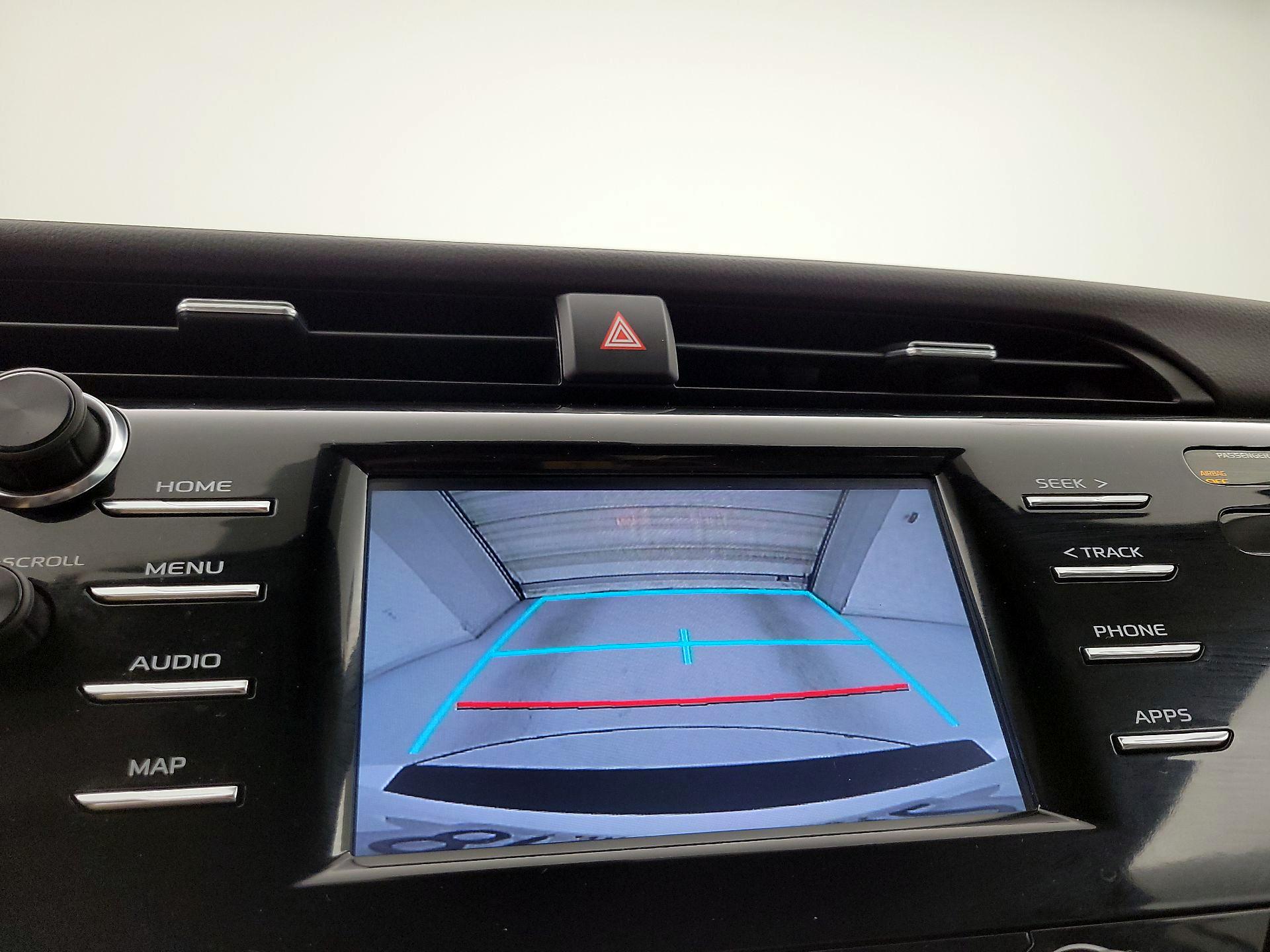Thumbnail: 2019 Toyota Camry - 14