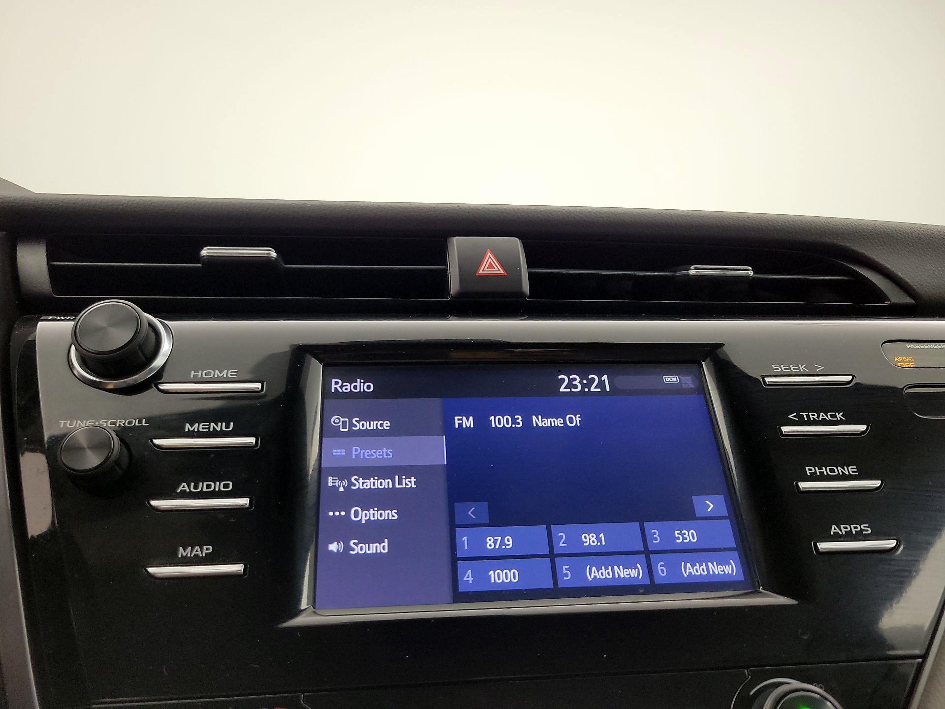 Thumbnail: 2019 Toyota Camry - 15