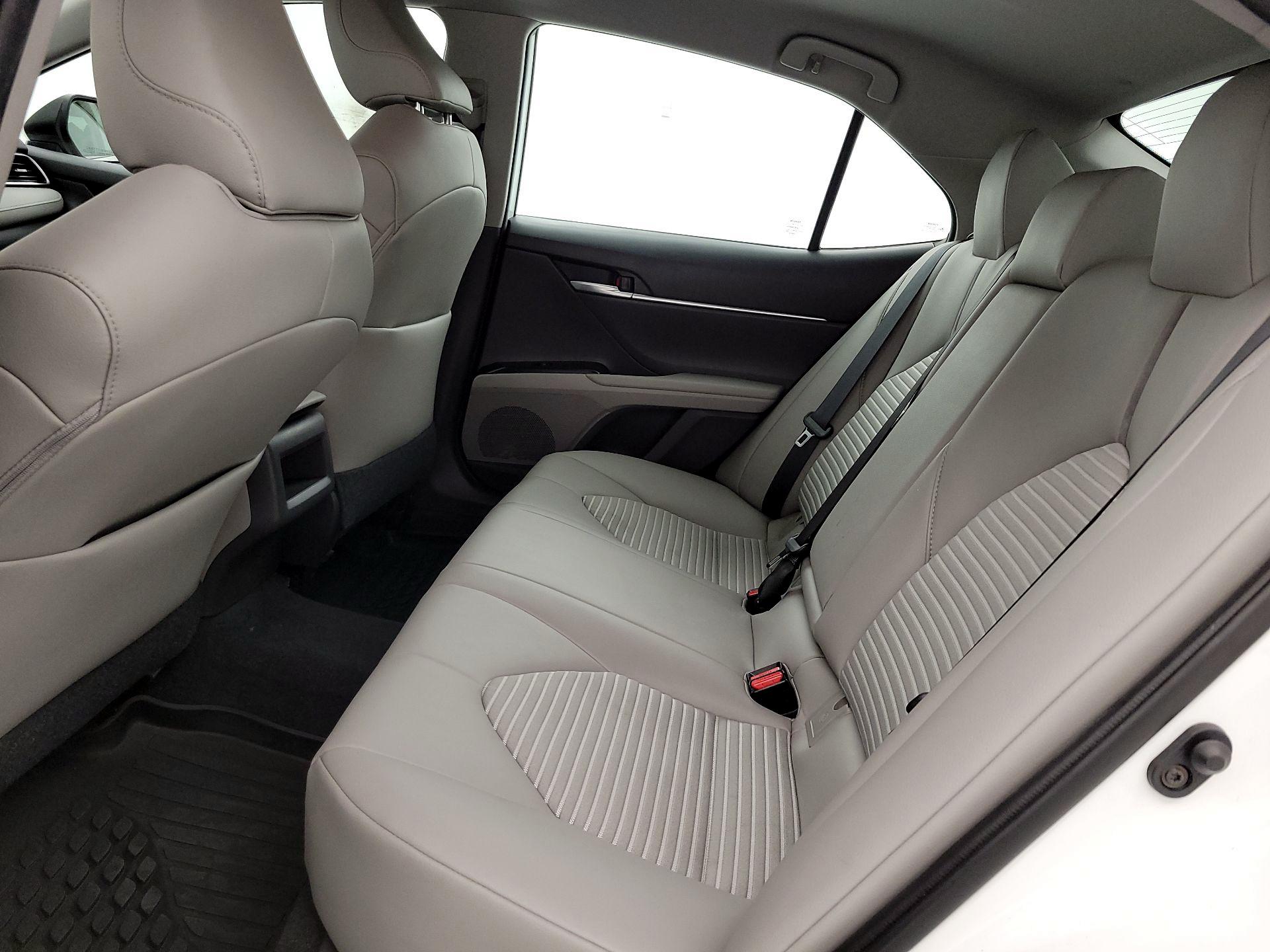 Thumbnail: 2019 Toyota Camry - 19